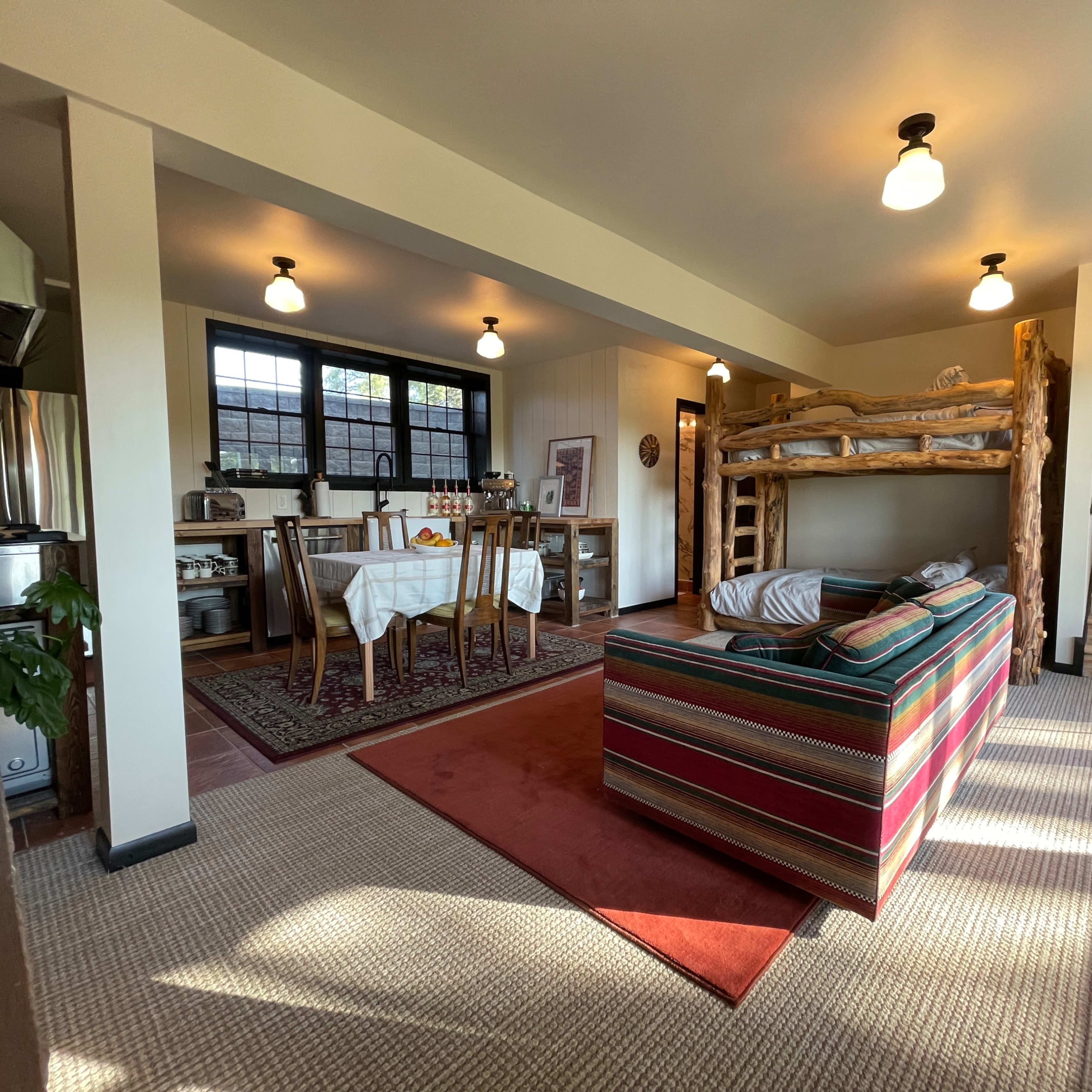 10 Best Penthouse Venues & Suites for Rent in Excelsior, MN Peerspace