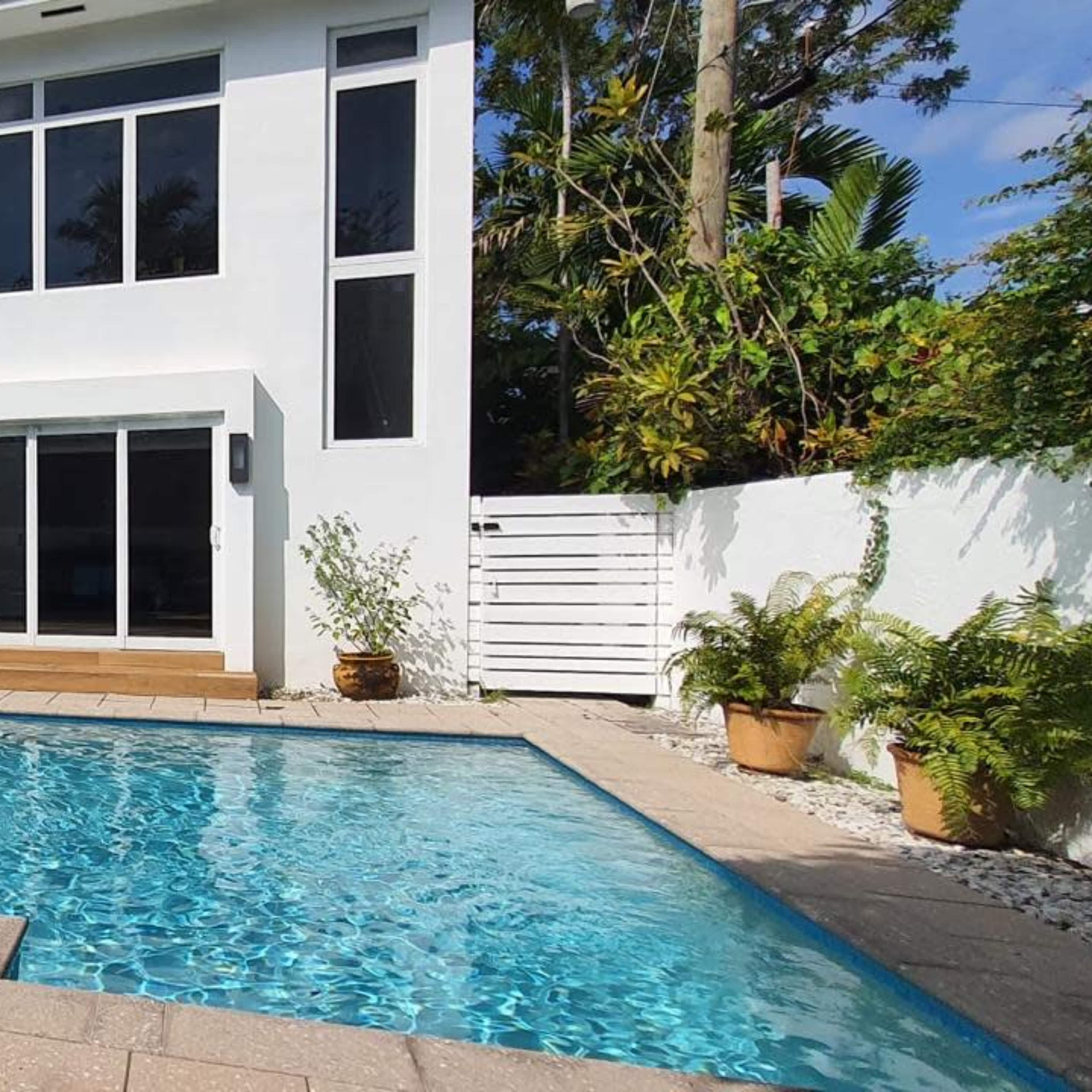 Design District Daylight Loft Studio with Pool Image in Miami, Miami, FL