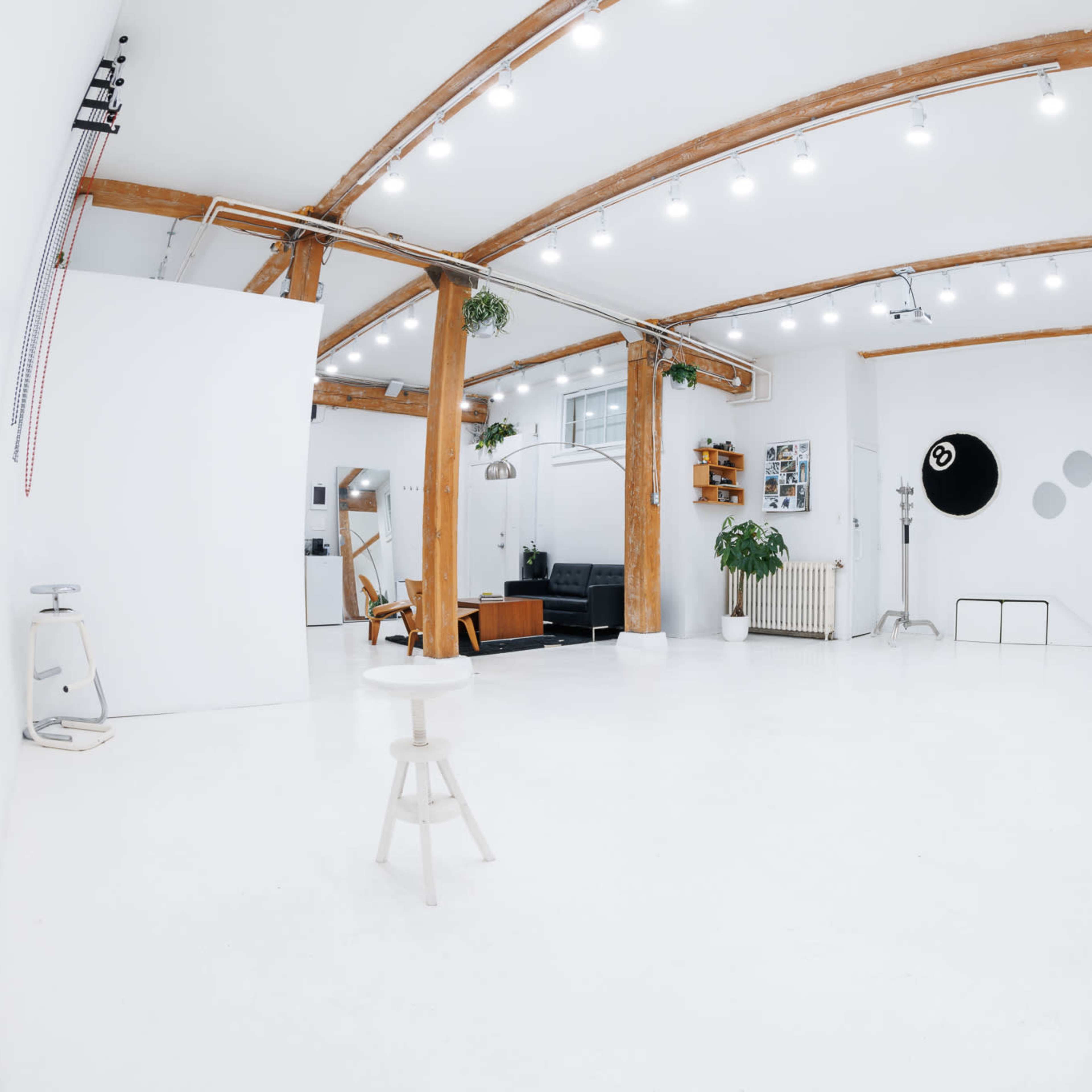 Bright & Spacious Mount Pleasant Studio Image in Strathcona, Vancouver, BC