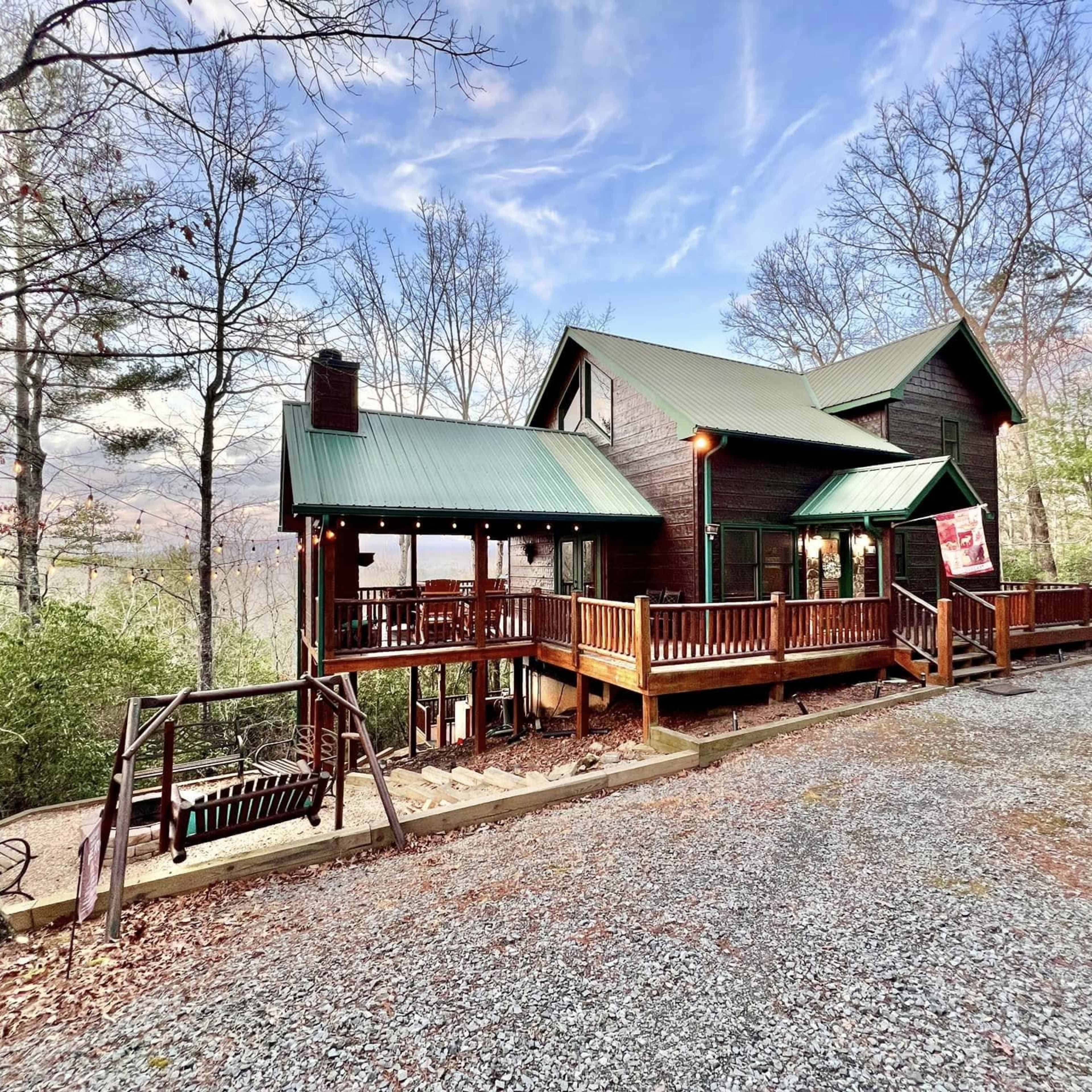 Cabin home in a rural wooded neighborhood with beautiful mountain views. Image in , Mineral Bluff, GA