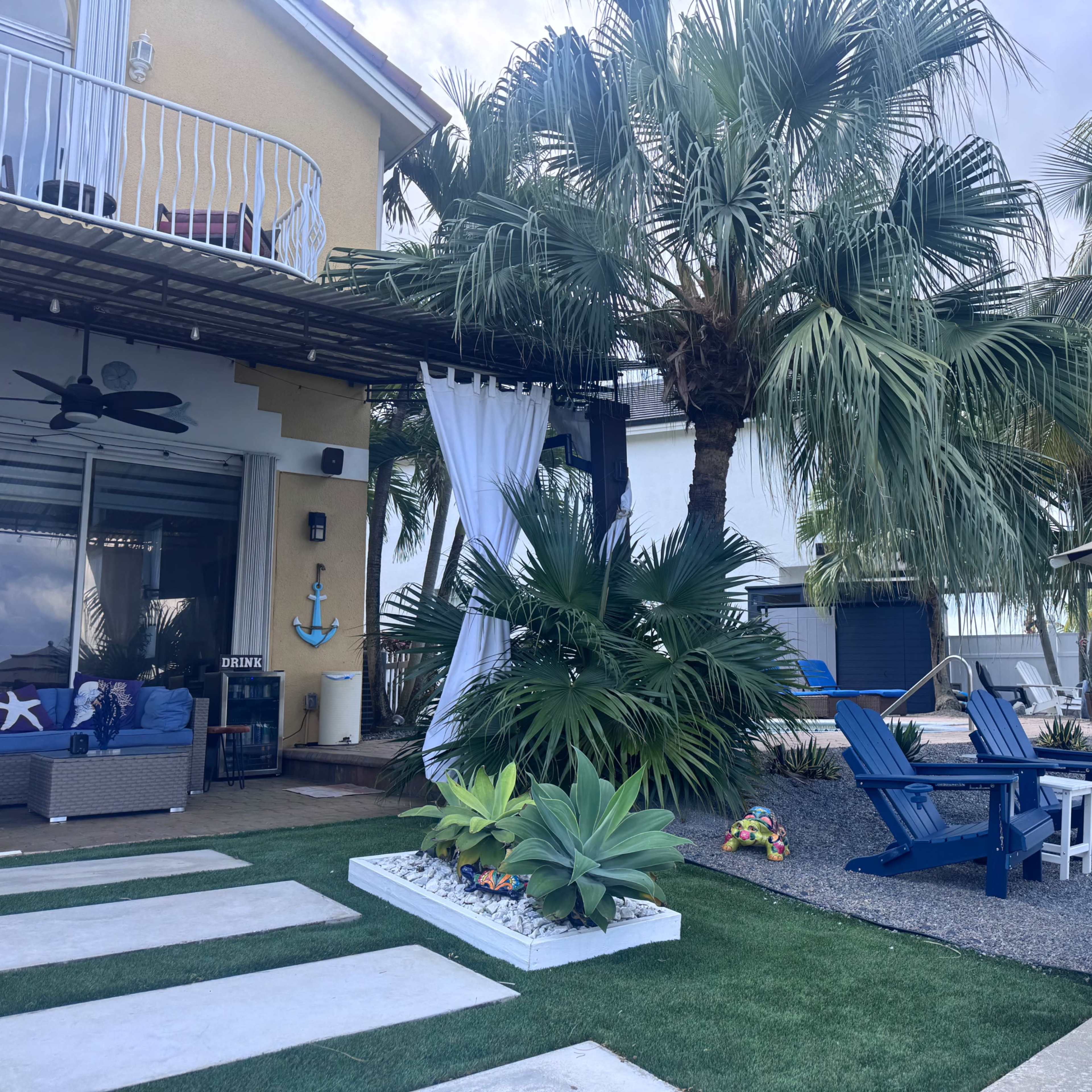 Beautiful Lake House Venue Image in West End, Miami, FL