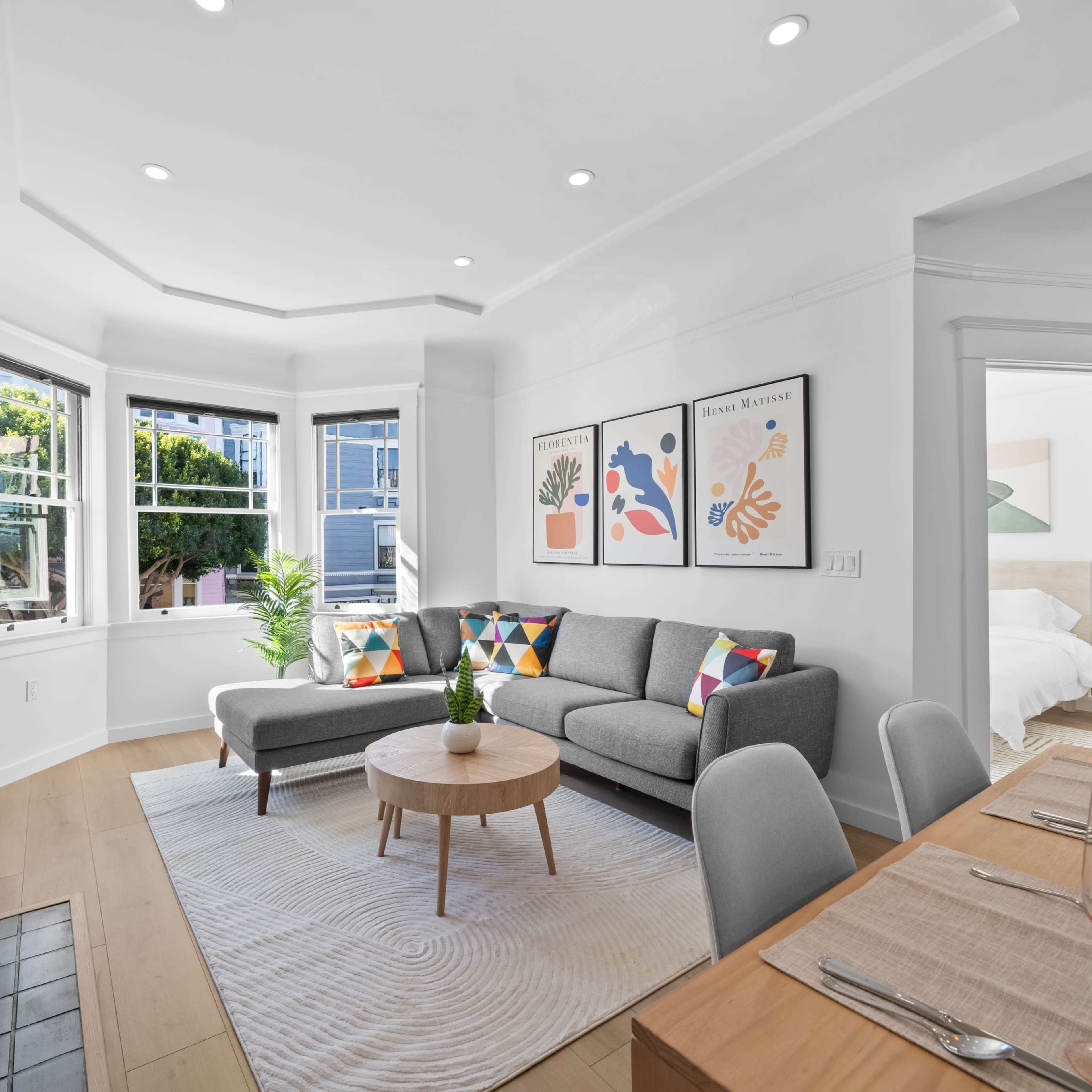 Gorgeous Cow Hollow Home in Phenomenal Location Image in Union Street, San Francisco, CA