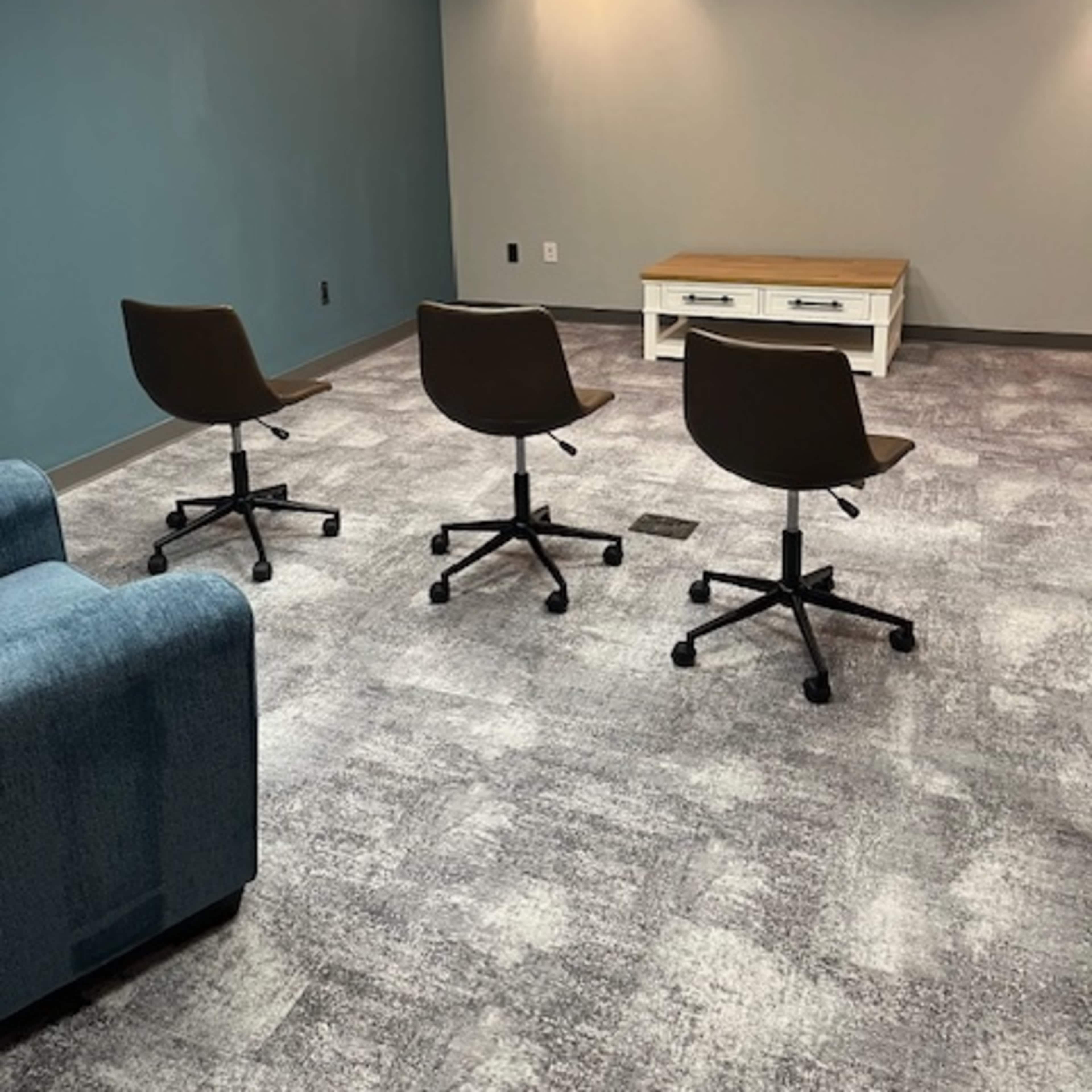 Conveniently located in Freehold;Boardroom, Workshop or Freeelance space Image in West Freehold, Freehold Township, NJ
