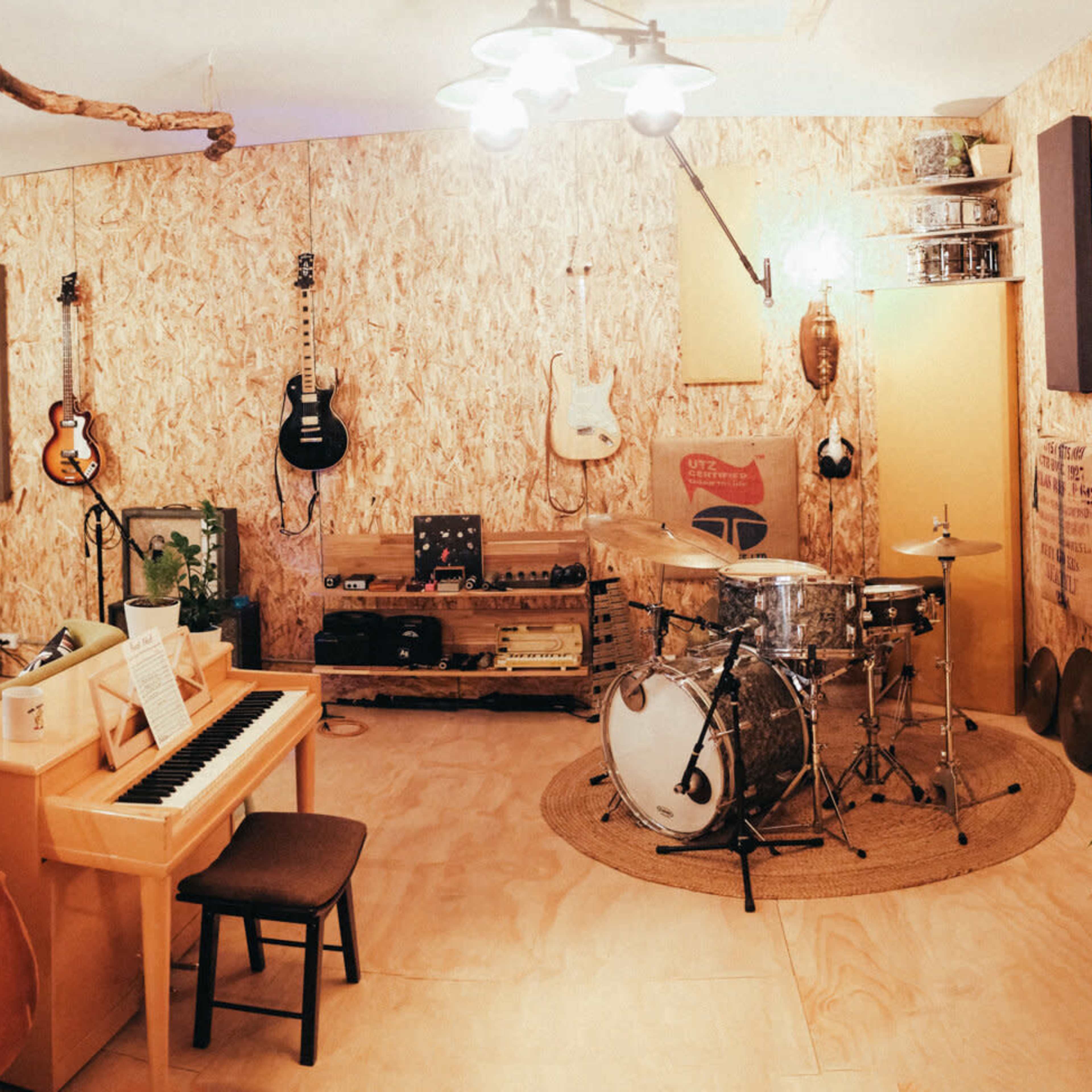 Mixed Metaphor Studios Image in Central Rim, Boise, ID