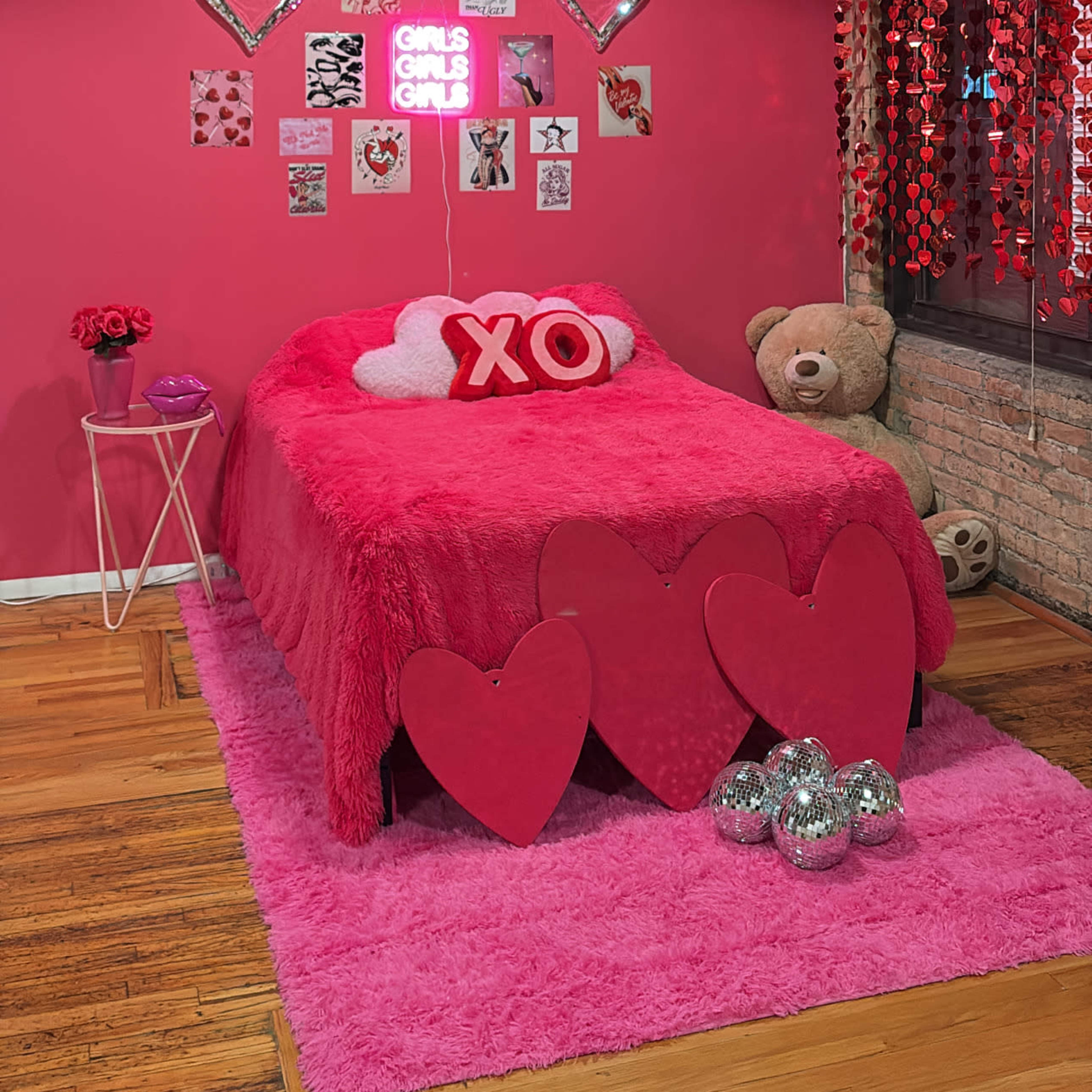 MULTI-SET CREATIVE STUDIO Image in Lake View, Chicago, IL