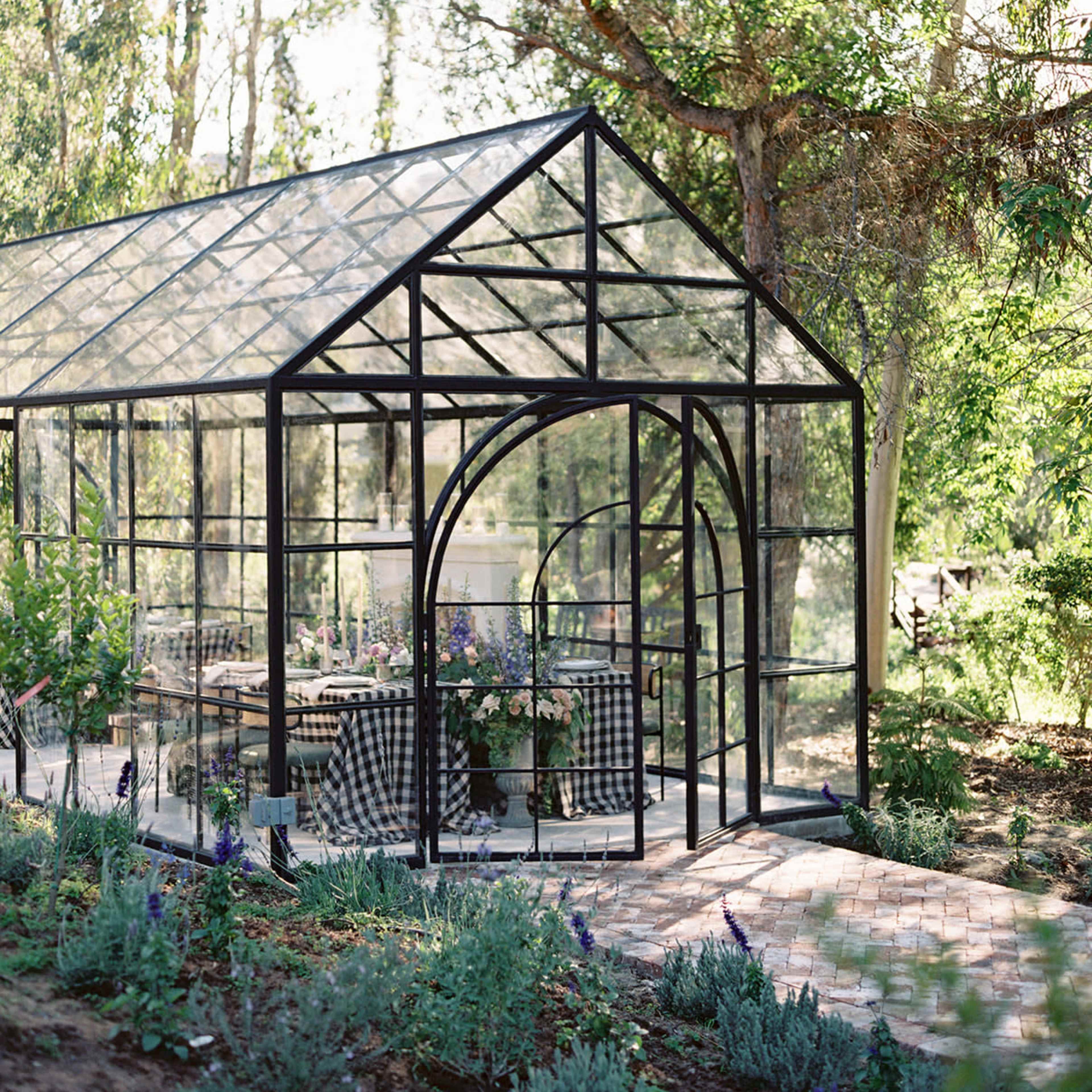 European inspired garden house, close to mountains and the beach. Image in , Vista, CA