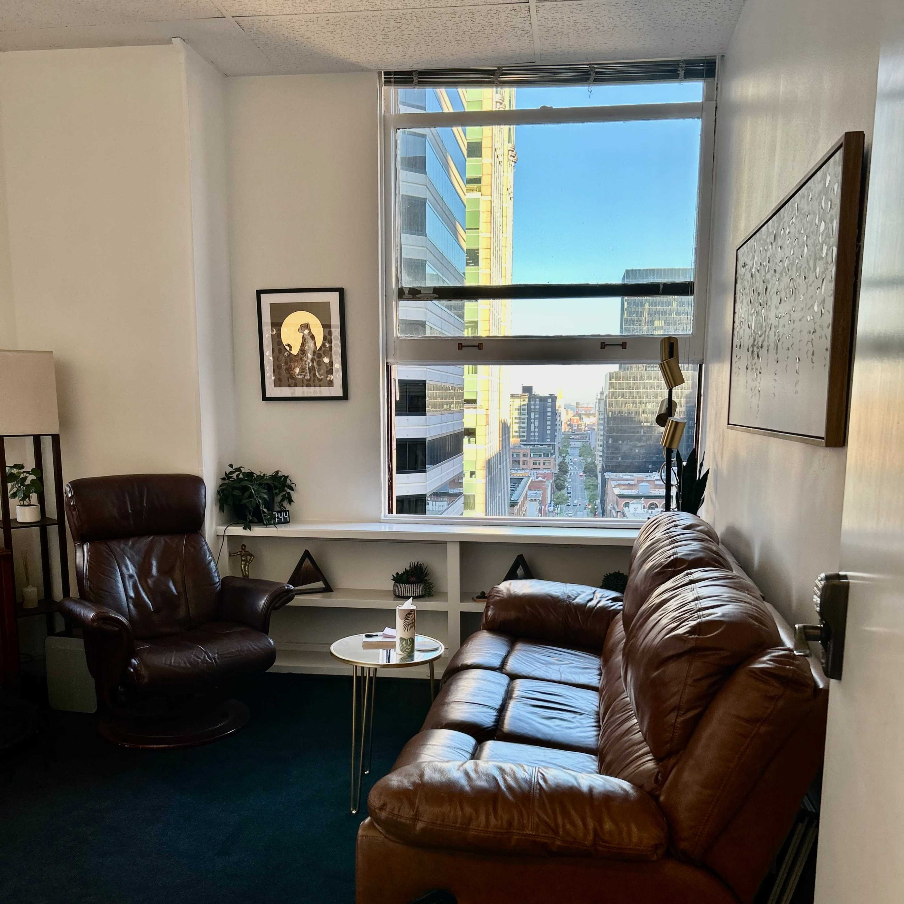 Office with Views - Perfect for Shoots — Branding Photography, Marketing, PR, Videos, Interviews Image in Financial District, San Francisco, CA