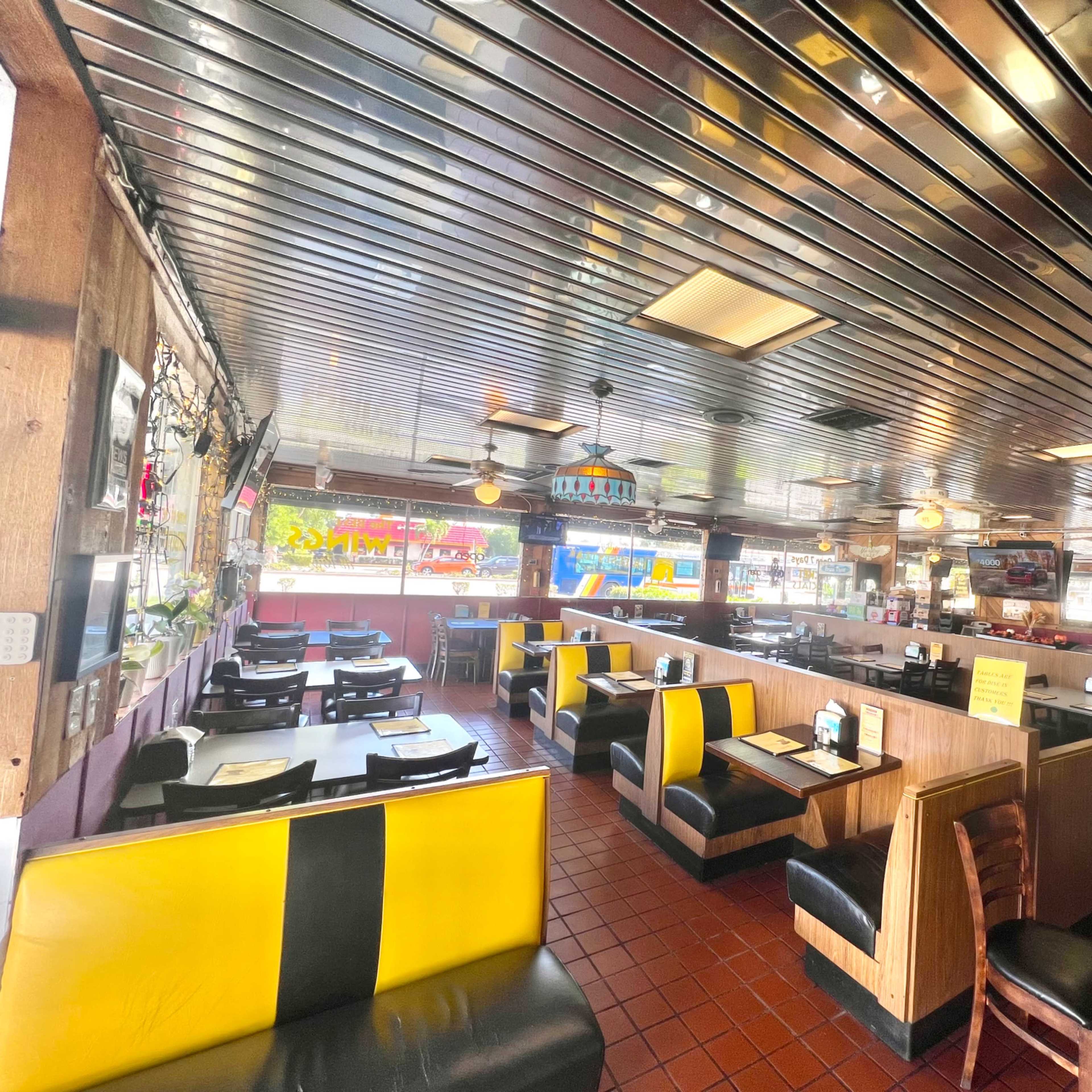 80's style restaurant with a sports theme! Image in Margate, Margate, FL