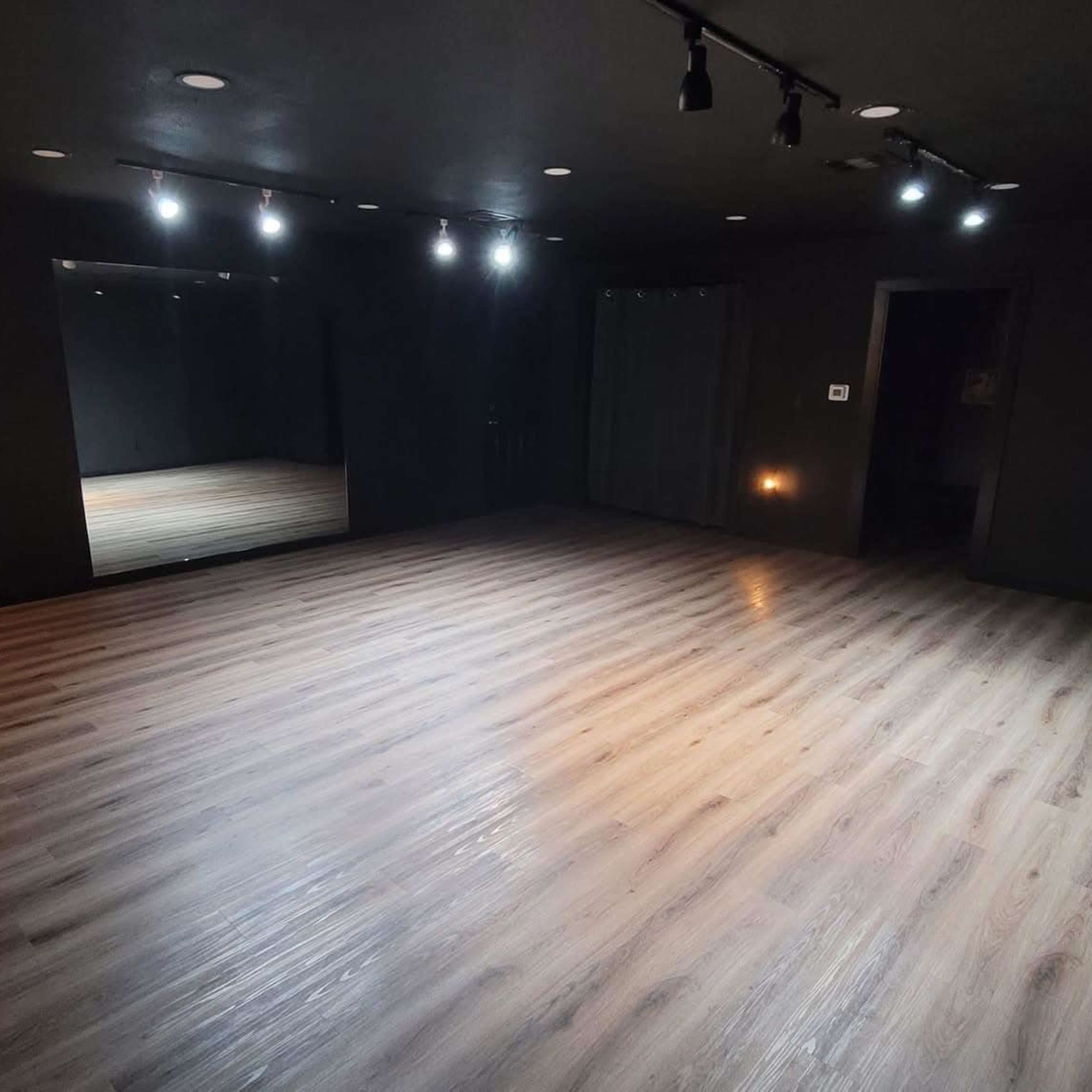 Creative Live Arts Laboratory and Studio Image in Westgate, Austin, TX