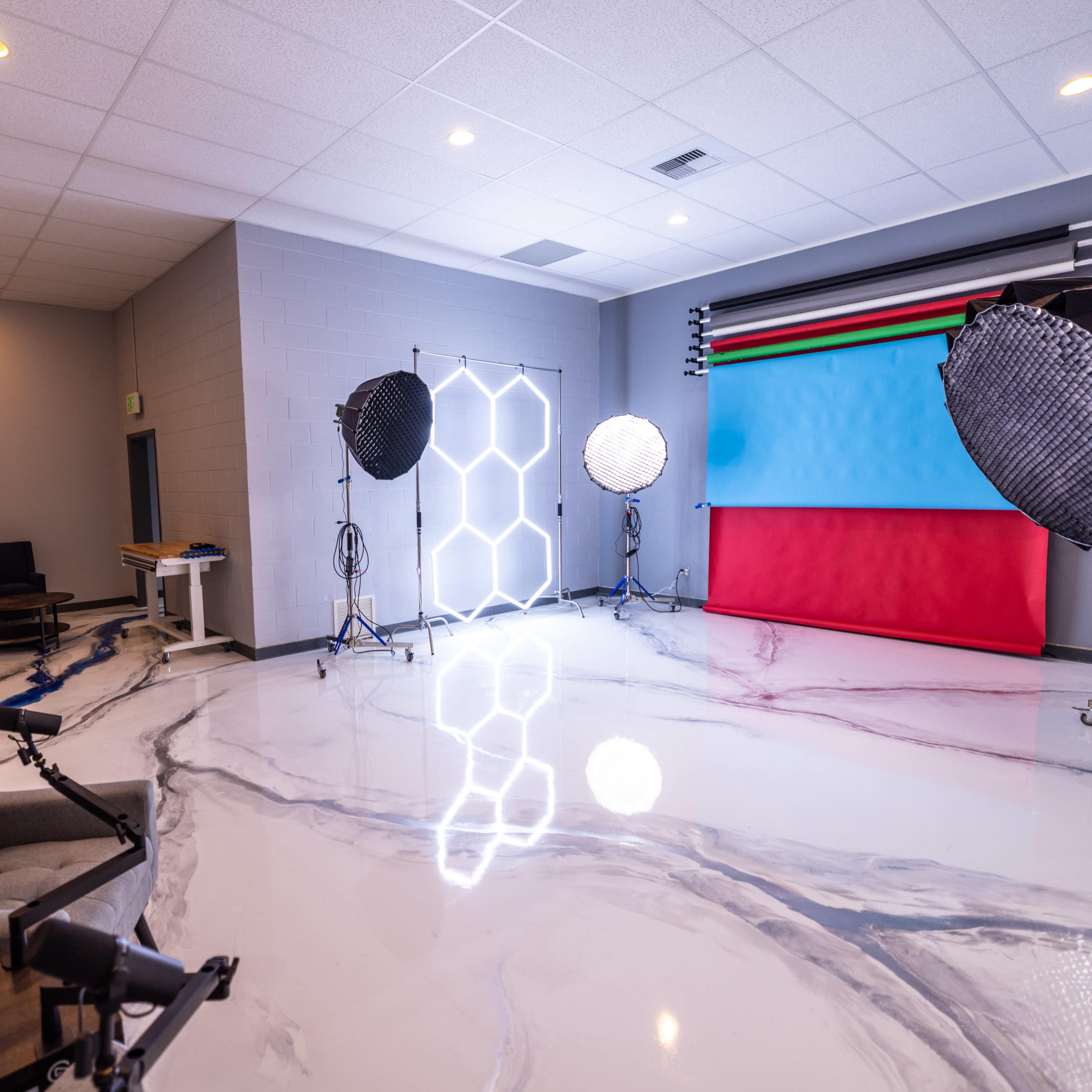 Multi-Functional Photo & Video Studio with backdrops and lighting, clean, modern space Image in North Westminster, Westminster, CO