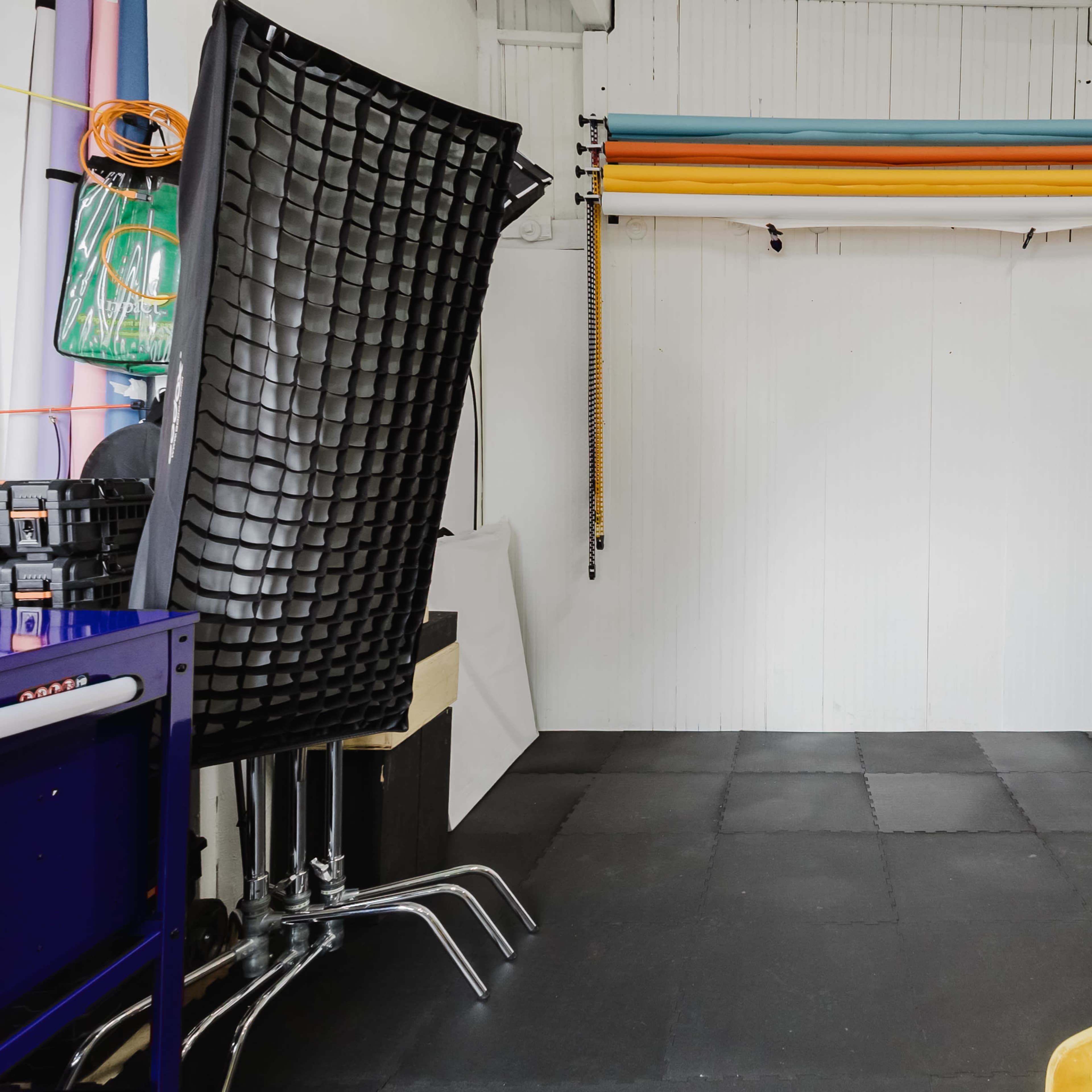 The BlahBlah Lab - Natural Light Photo/Podcast Studio Image in Central Ward, Newark, NJ