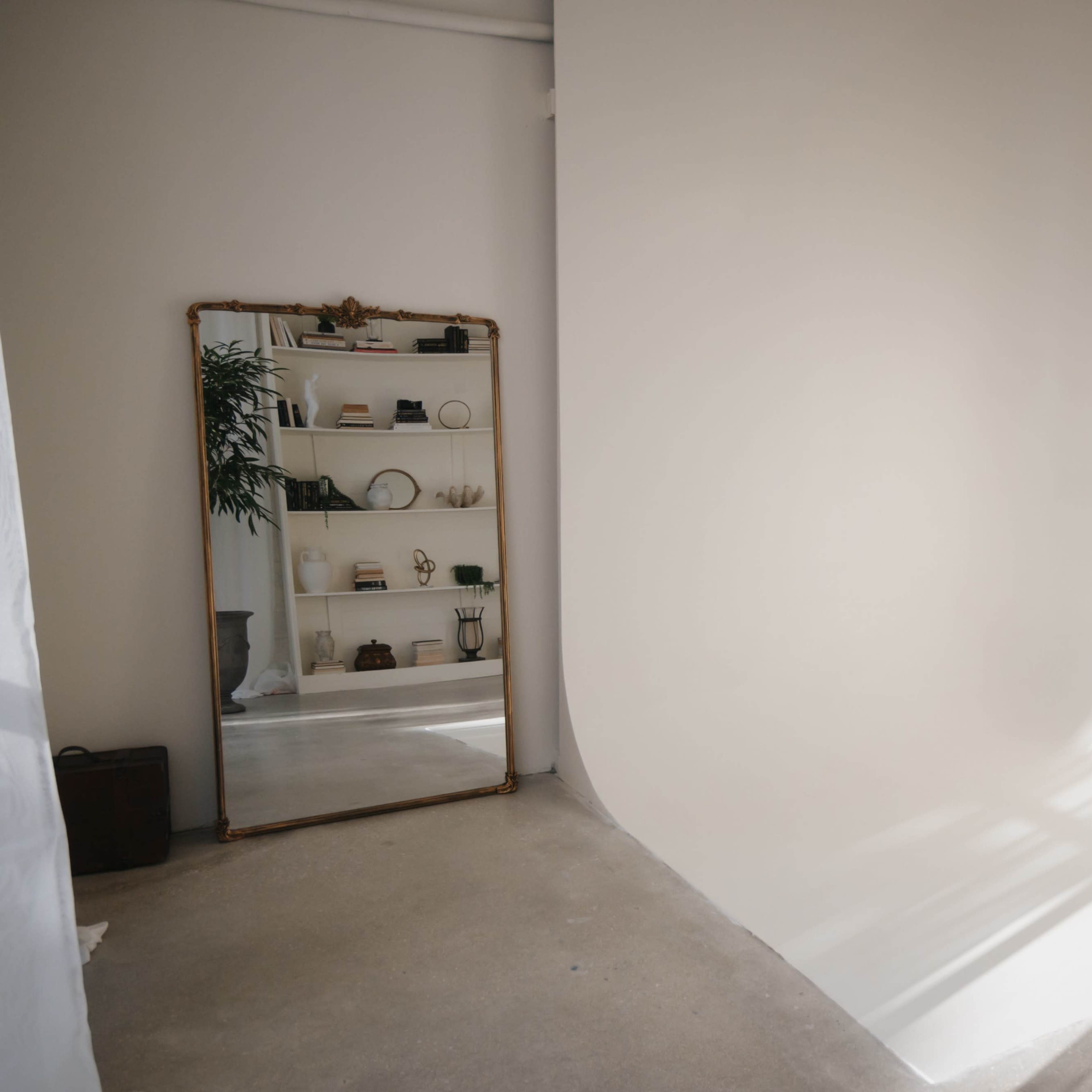 Timeless, Light-Filled Studio Perfect for Creatives & Photographers Image in Fort Pierce, Fort Pierce, FL