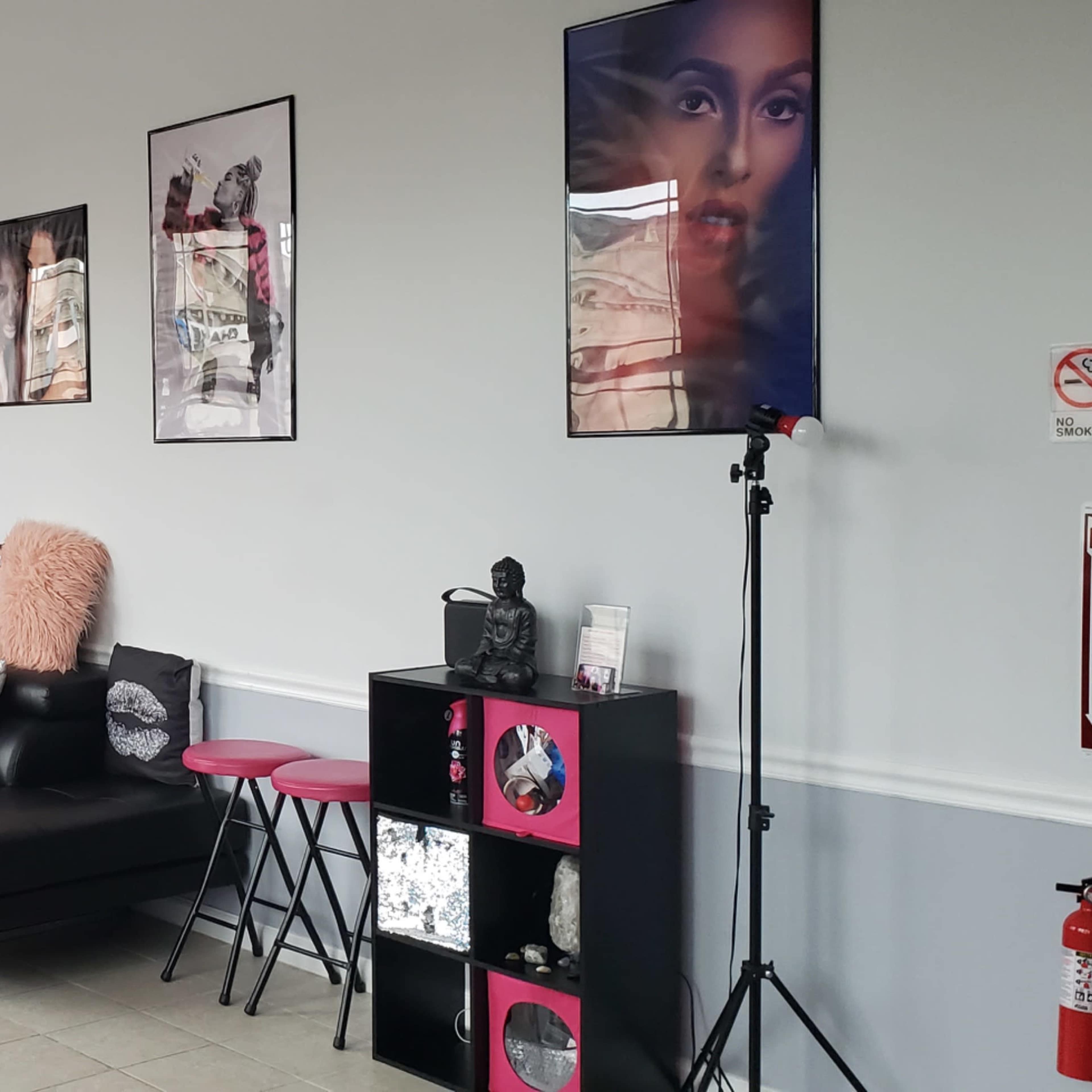 Cozy Chic Freeport Studio: NYC Vibes in Long Island Image in Hempstead, Freeport, NY