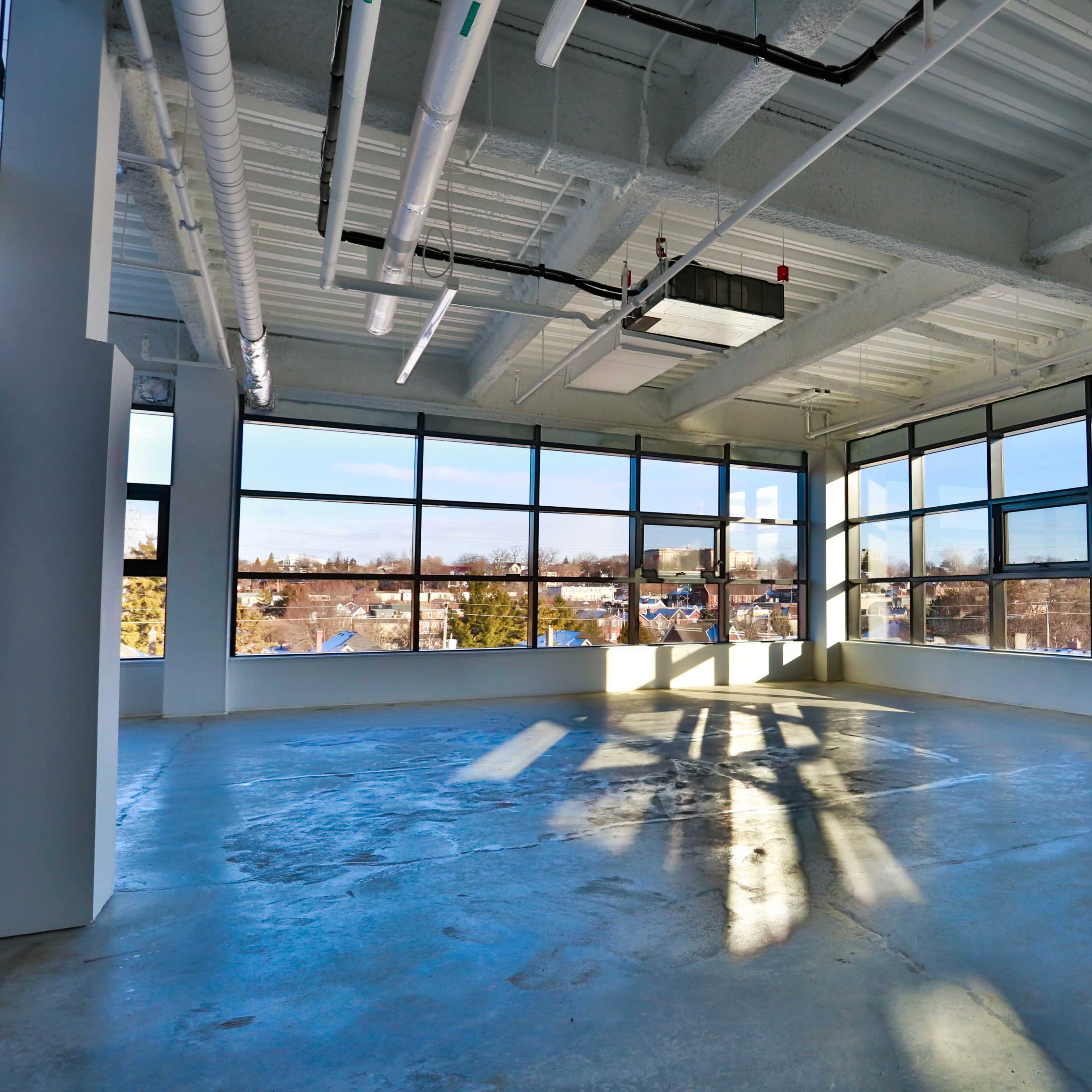 Downtown loft with a skyline view and rooftop patio Image in Davenport, Toronto, ON