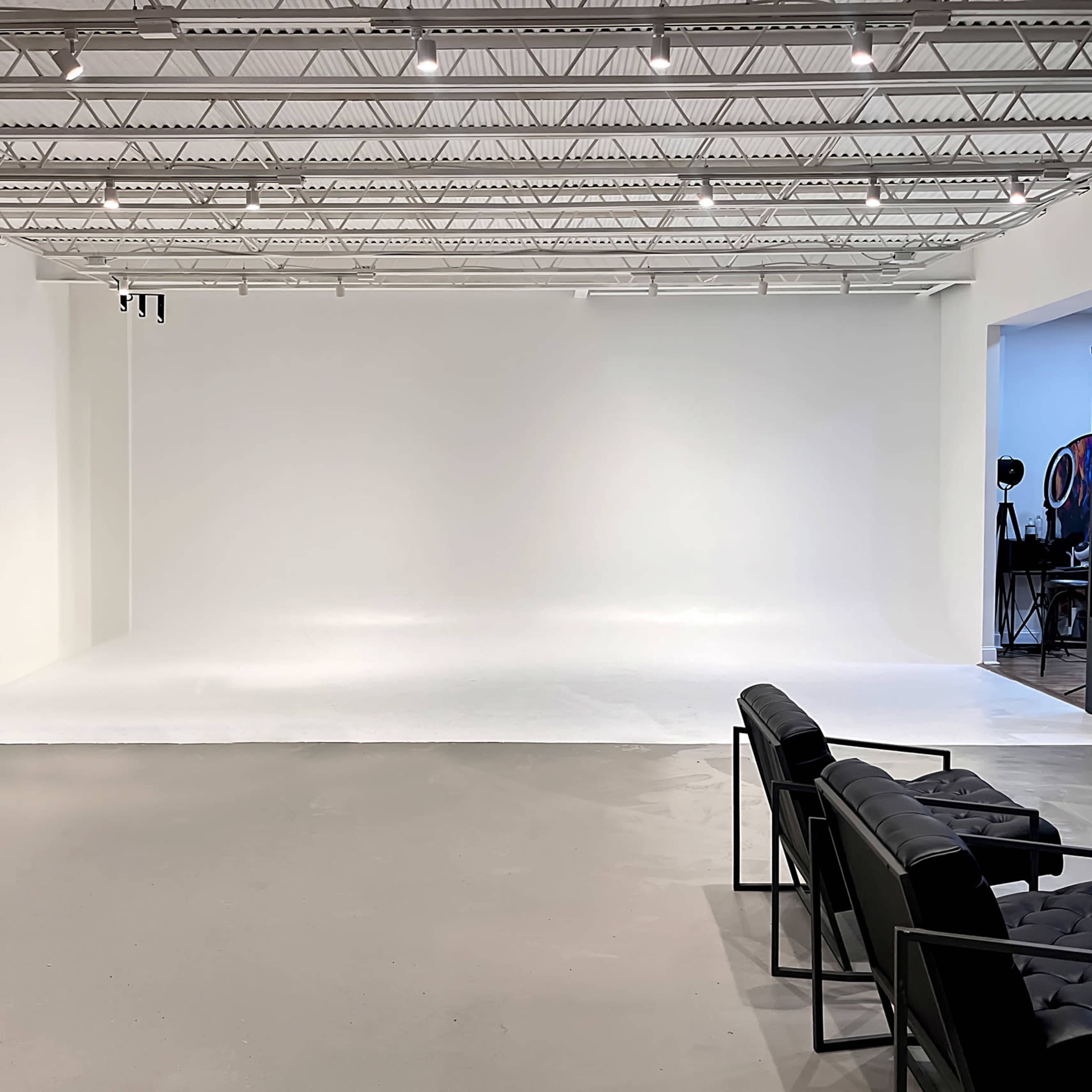 JPix Studio and Creative Loft Image in Summerfield, Hyattsville, MD