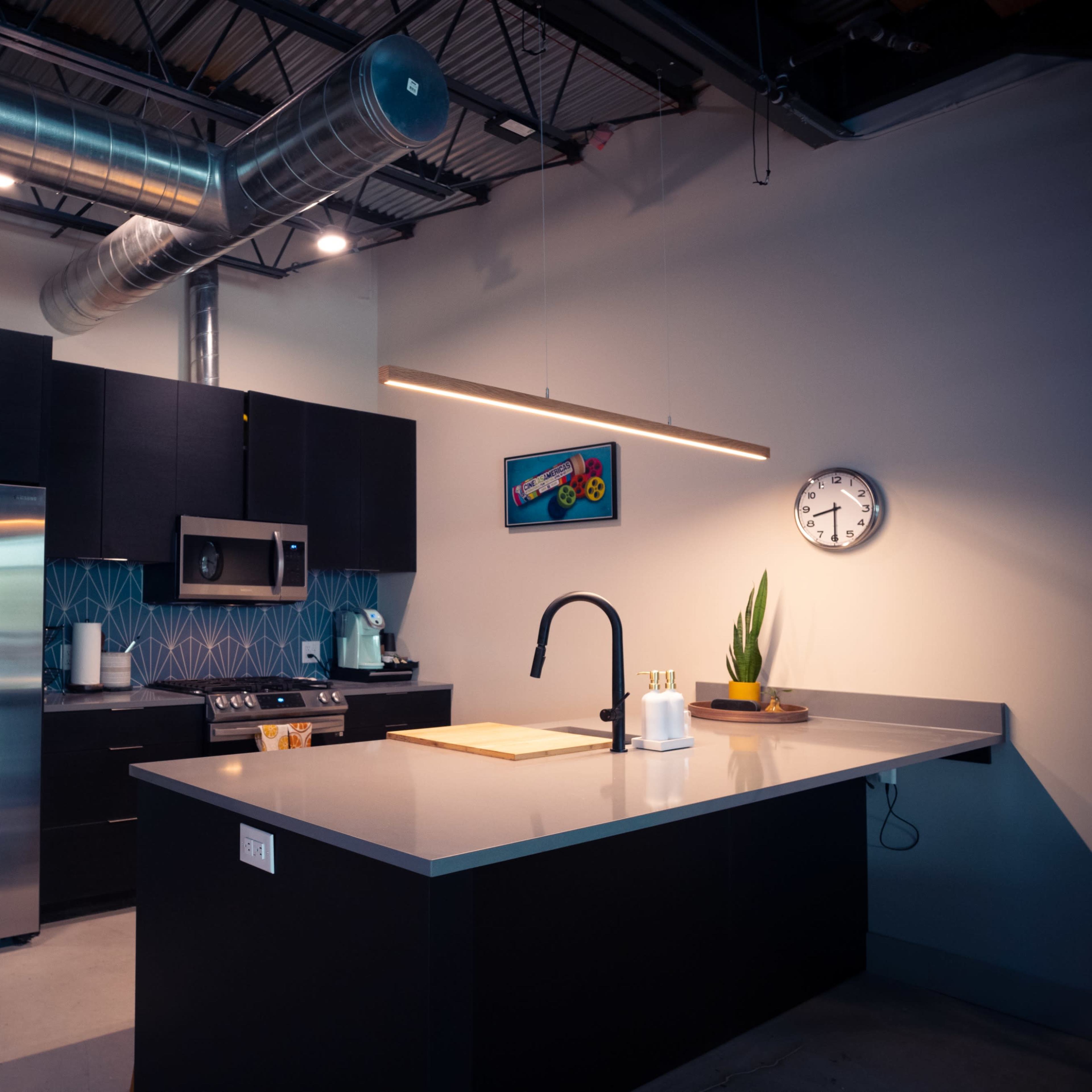 Urban Studio Loft with Cyclorama and Shooting Kitchen Image in Jefferson Heights, San Antonio, TX