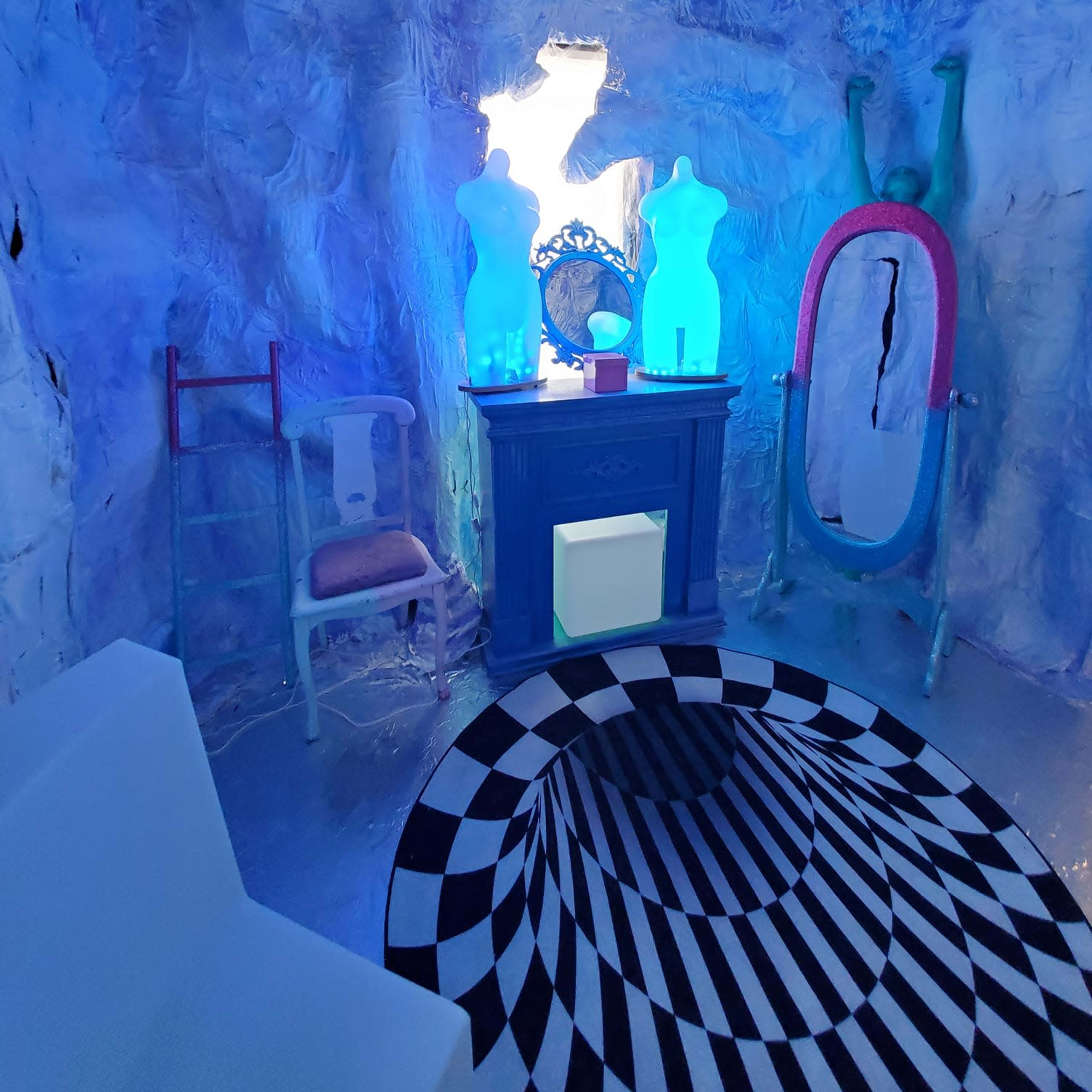 Unique Ice Cave Installation Room Image in East Vancouver, Vancouver, BC