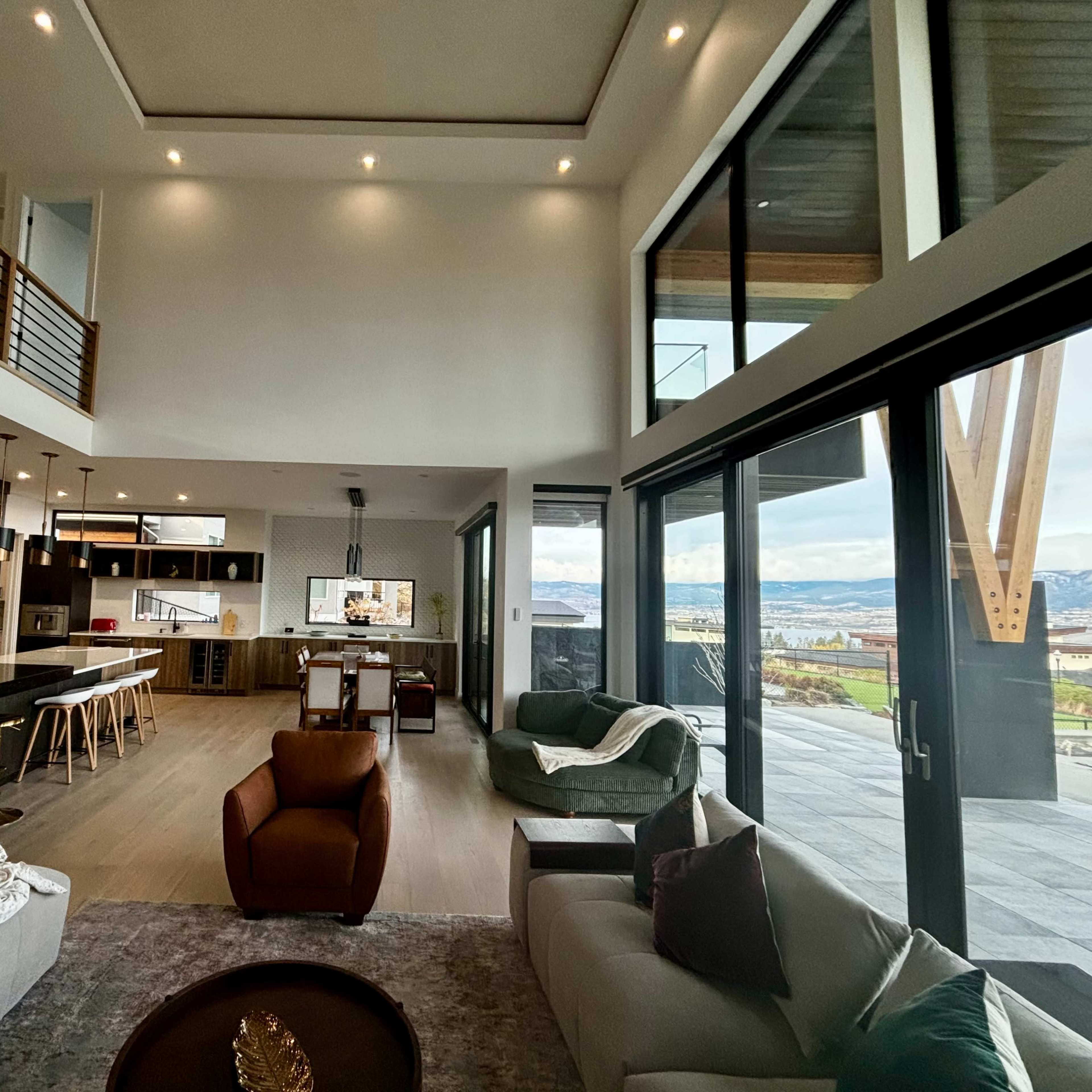 180 degree lake view house on a hill in a high end neighbourhood Image in Southwest Mission, Kelowna, BC