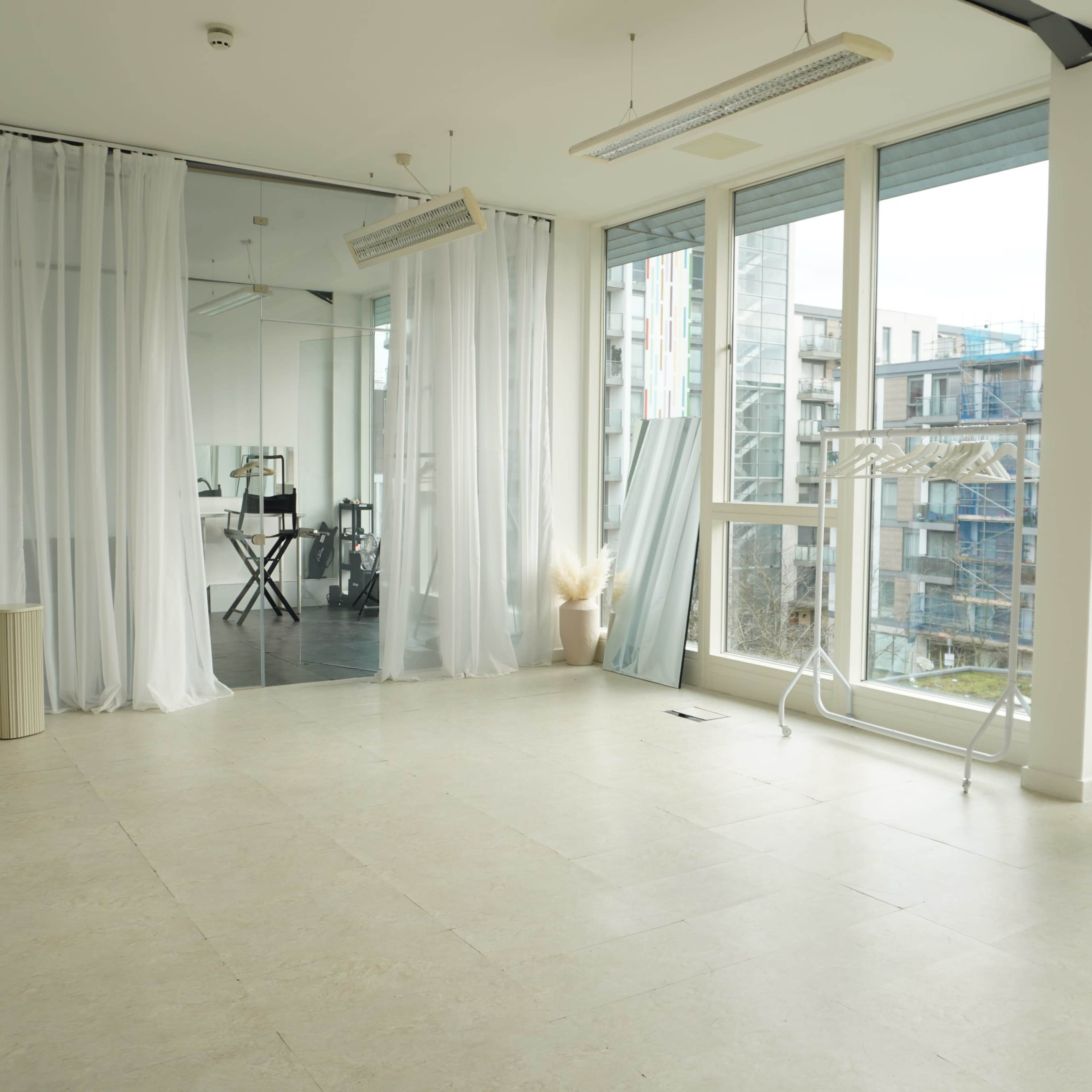 Natural Lighting Photo Content Studio Space Image in Brentford, Brentford, England
