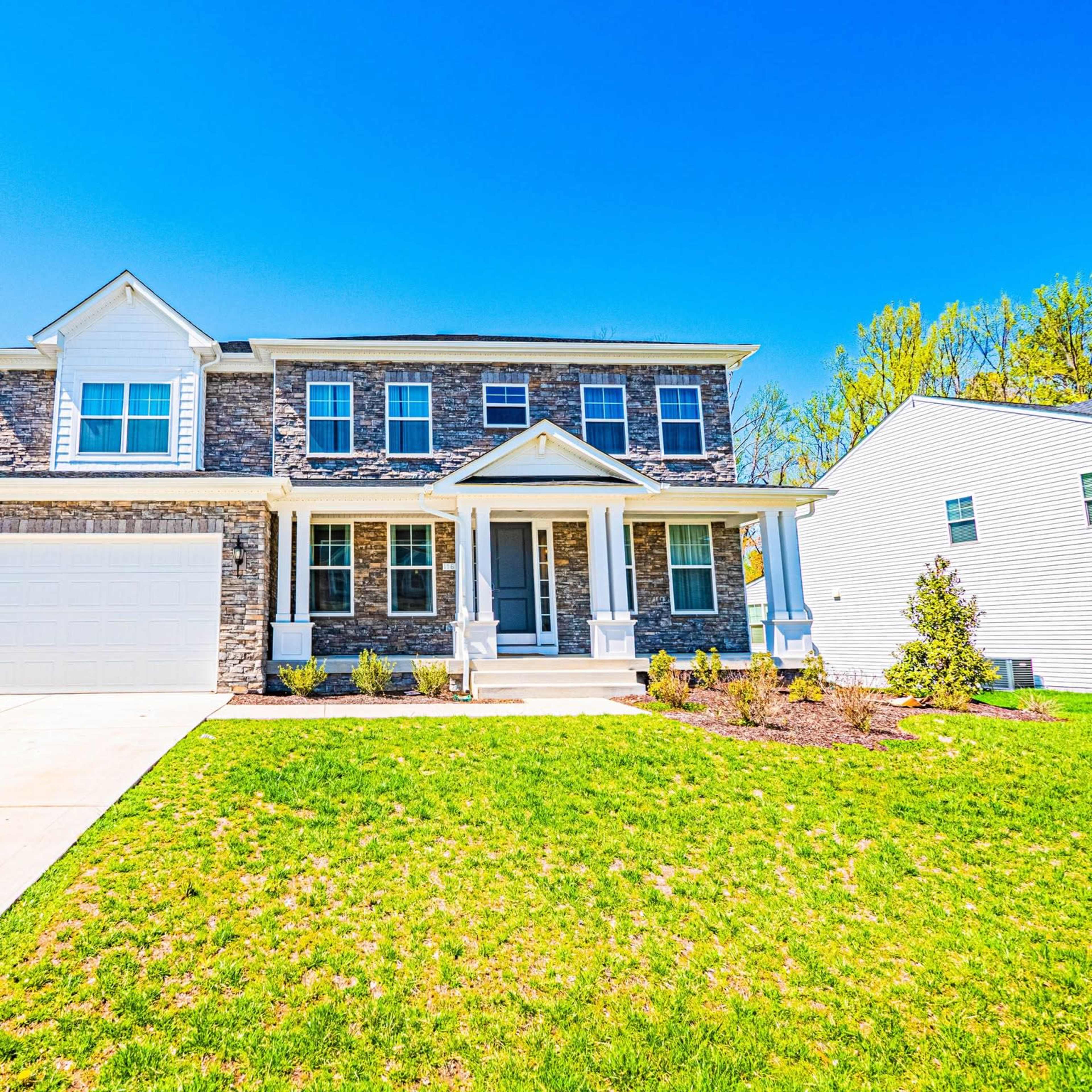 Stylish & spacious 7BR Glen Dale Home w/ Game Room Image in Glenn Dale, Glenn Dale, MD