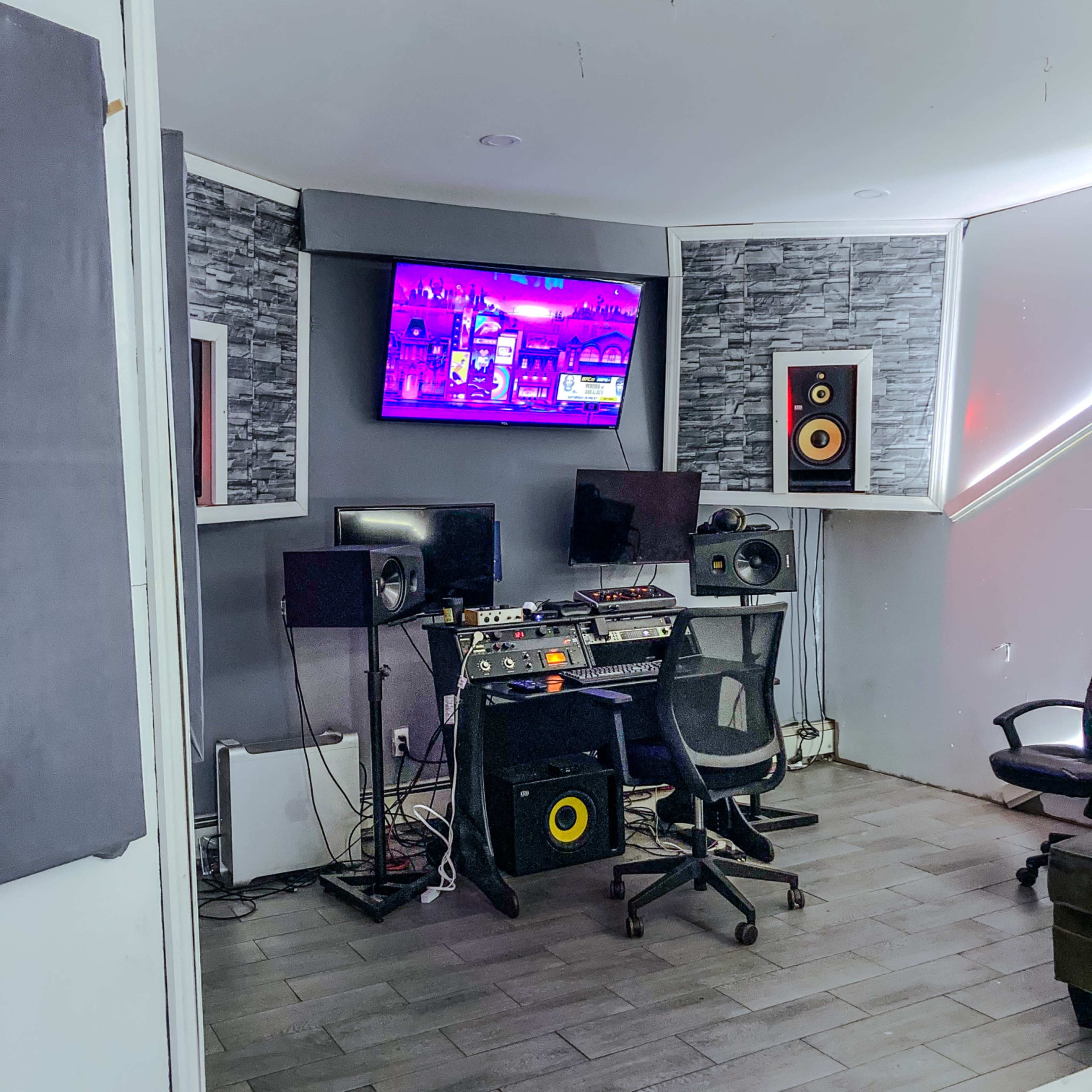 Private Galaxy space vibe recording studio Image in Utopia, Queens County, NY