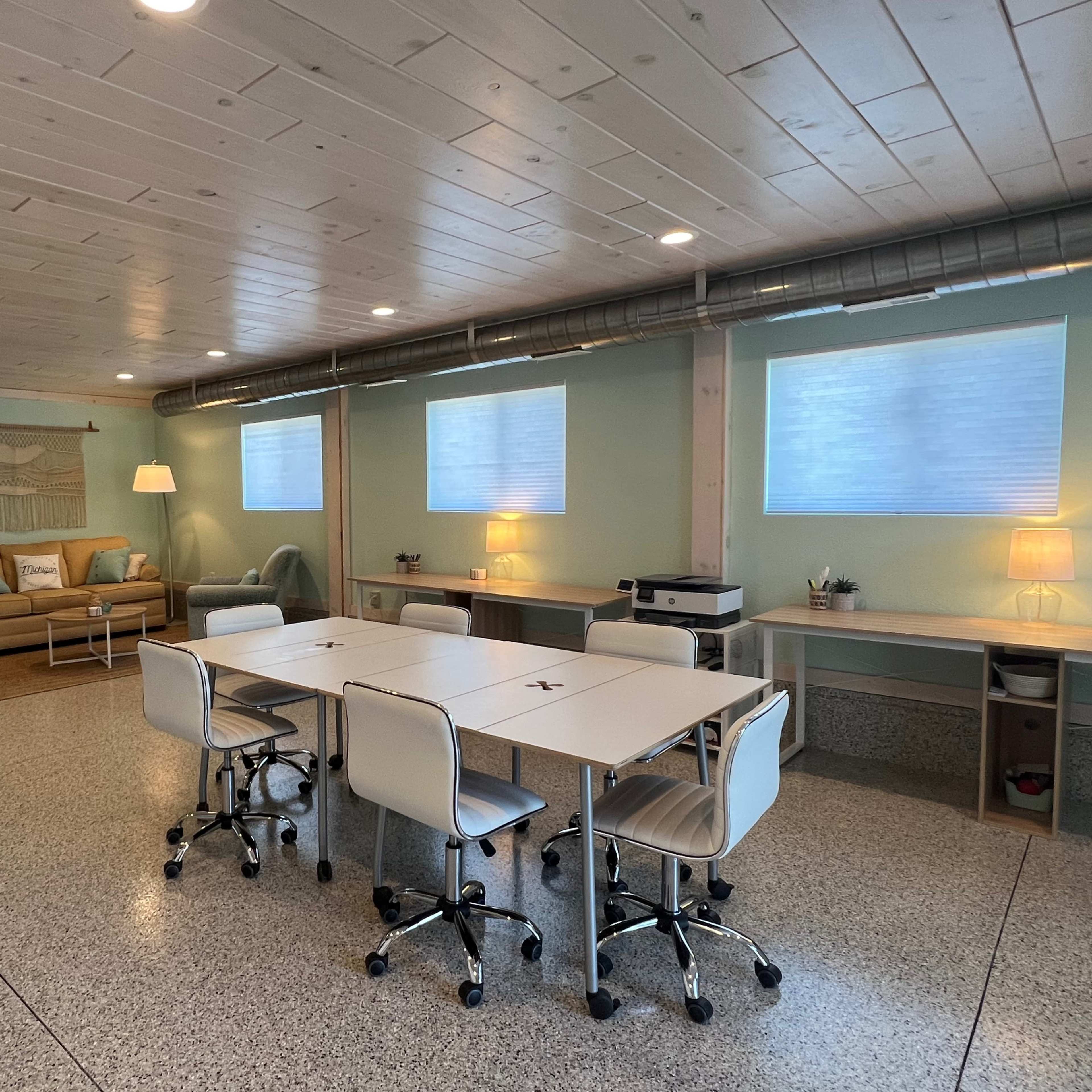 Flexible office and meeting space close to downtown. Image in Grand Haven, Grand Haven, MI
