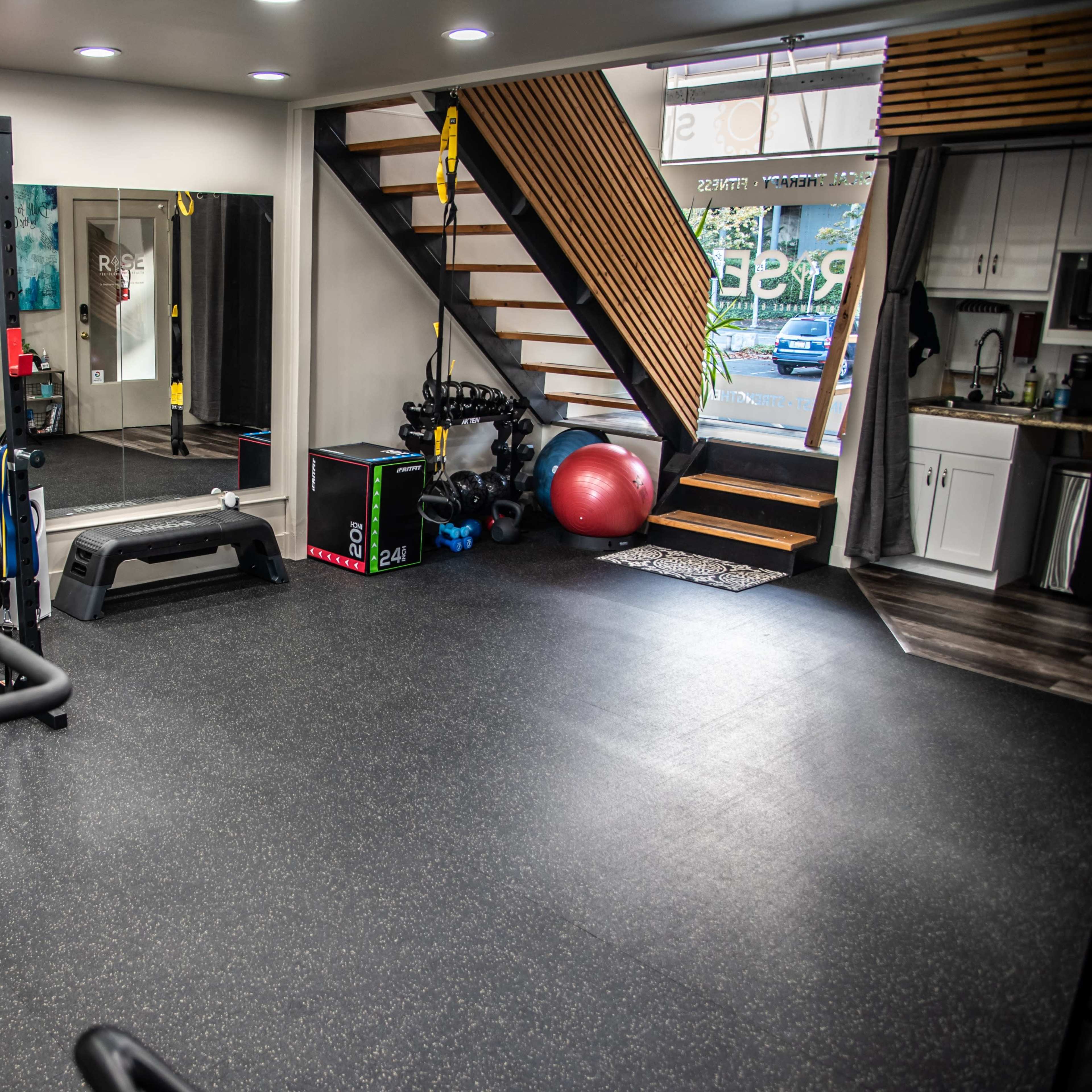 Fitness Studio at a Boutique Physical Therapy Gym Image in Westlake, Seattle, WA