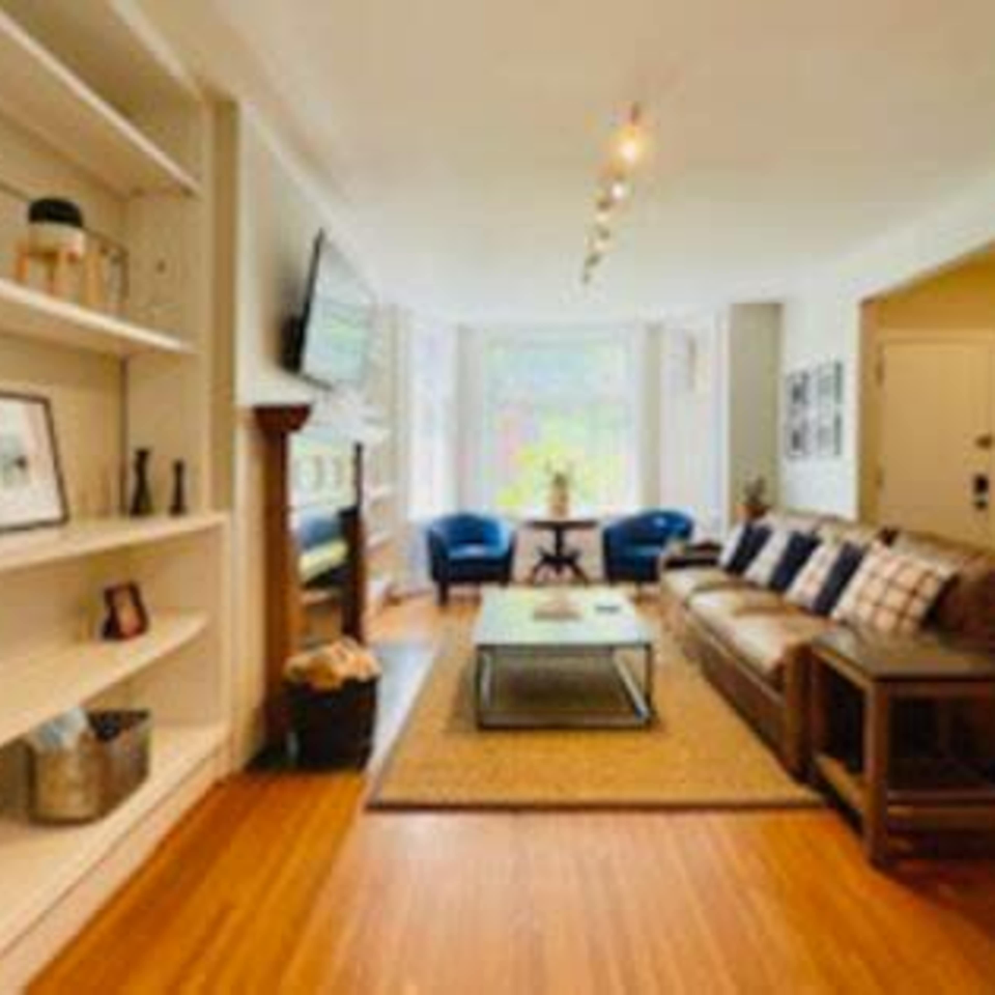 Lovely 1890's greystone by lakefront in Uptown neighborhood with wonderful backyard (rare for area) - unique 2 unit opportunity! Image in Uptown, Chicago, IL