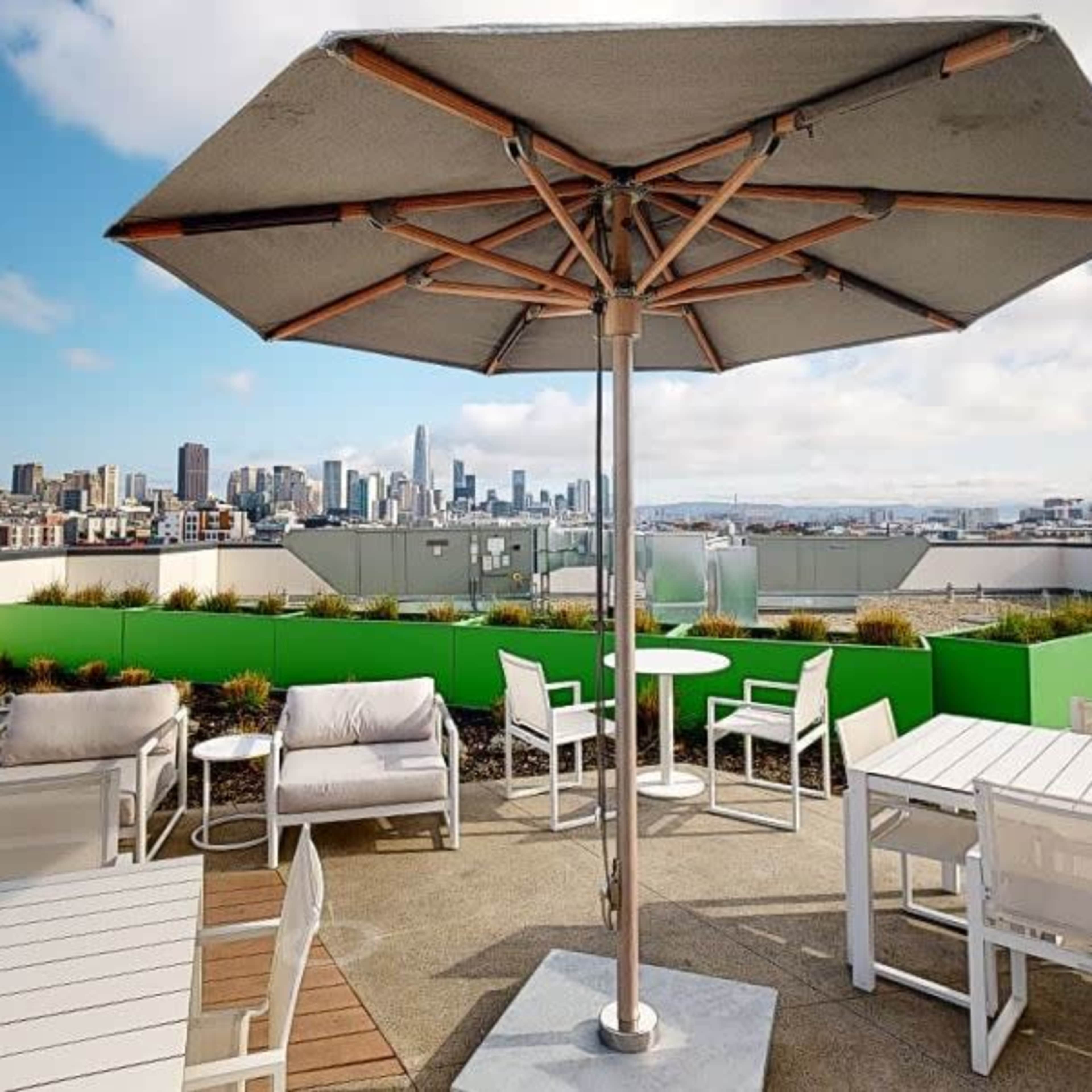 Beautiful Rooftop Deck in West SOMA Image in SoMa, San Francisco, CA