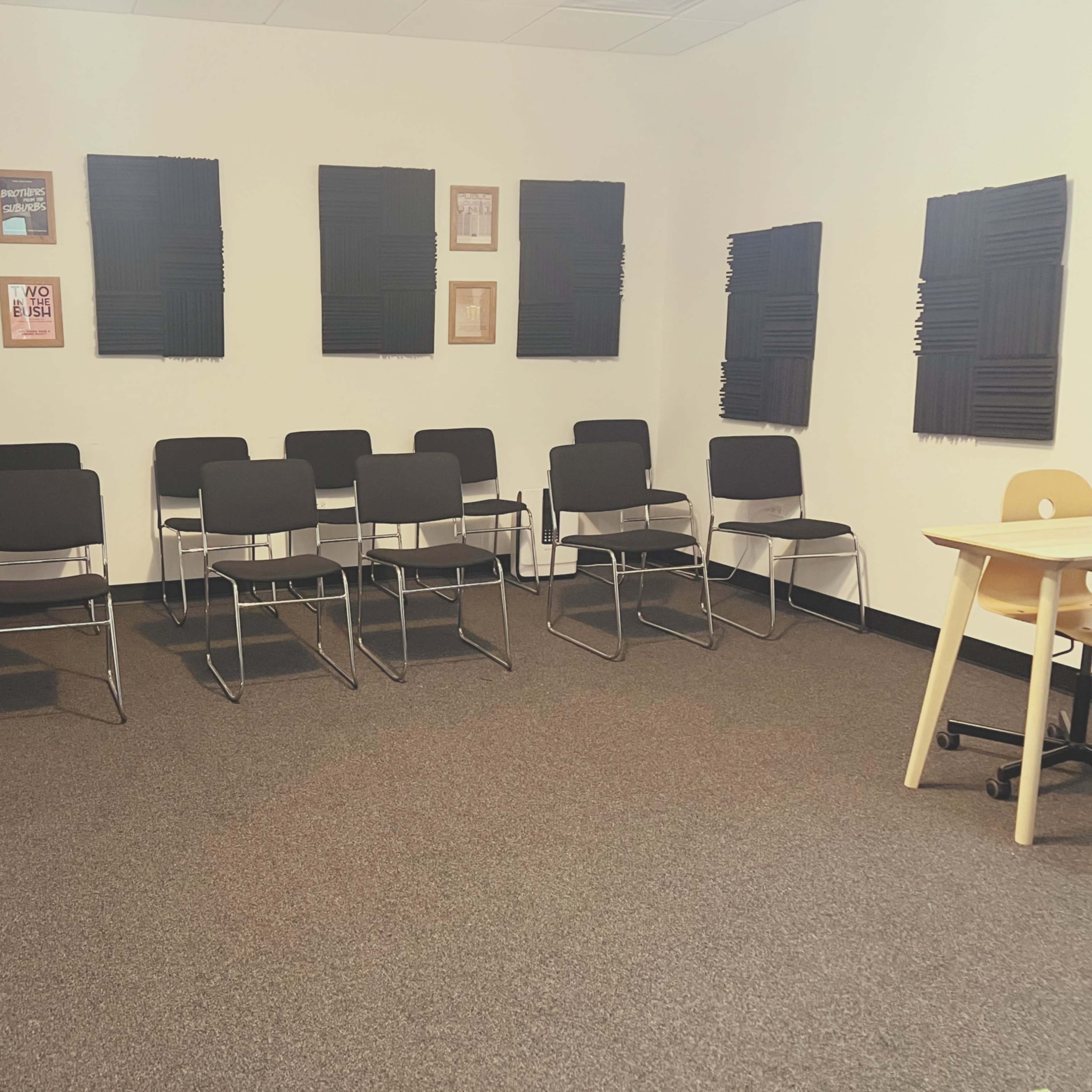 A CREATIVE FLEX SPACE ON CHICAGO’S NORTH SIDE Image in Ravenswood, Chicago, IL