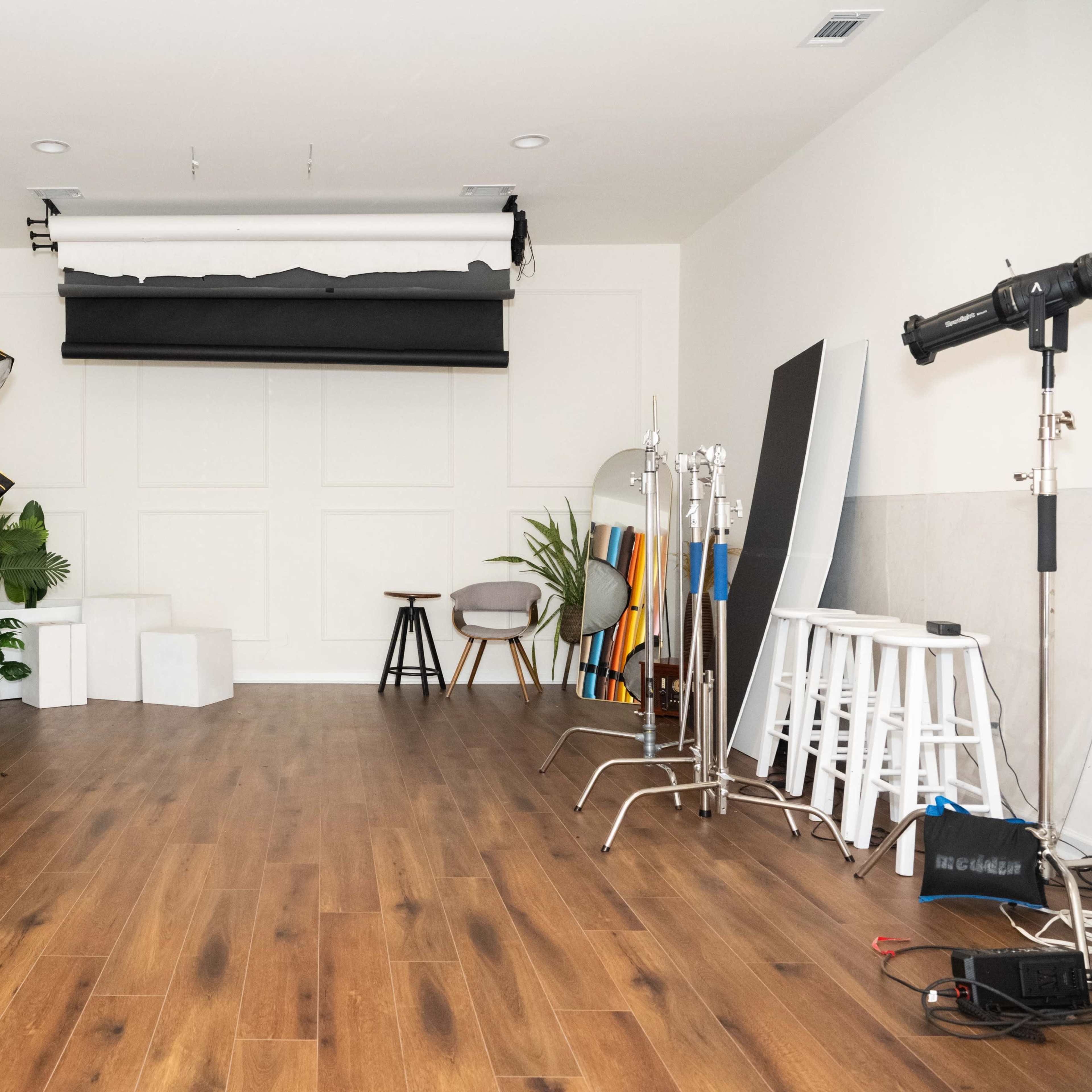 Studio Rental just off Chatham Parkway Image in Chatham Parkway, Savannah, GA