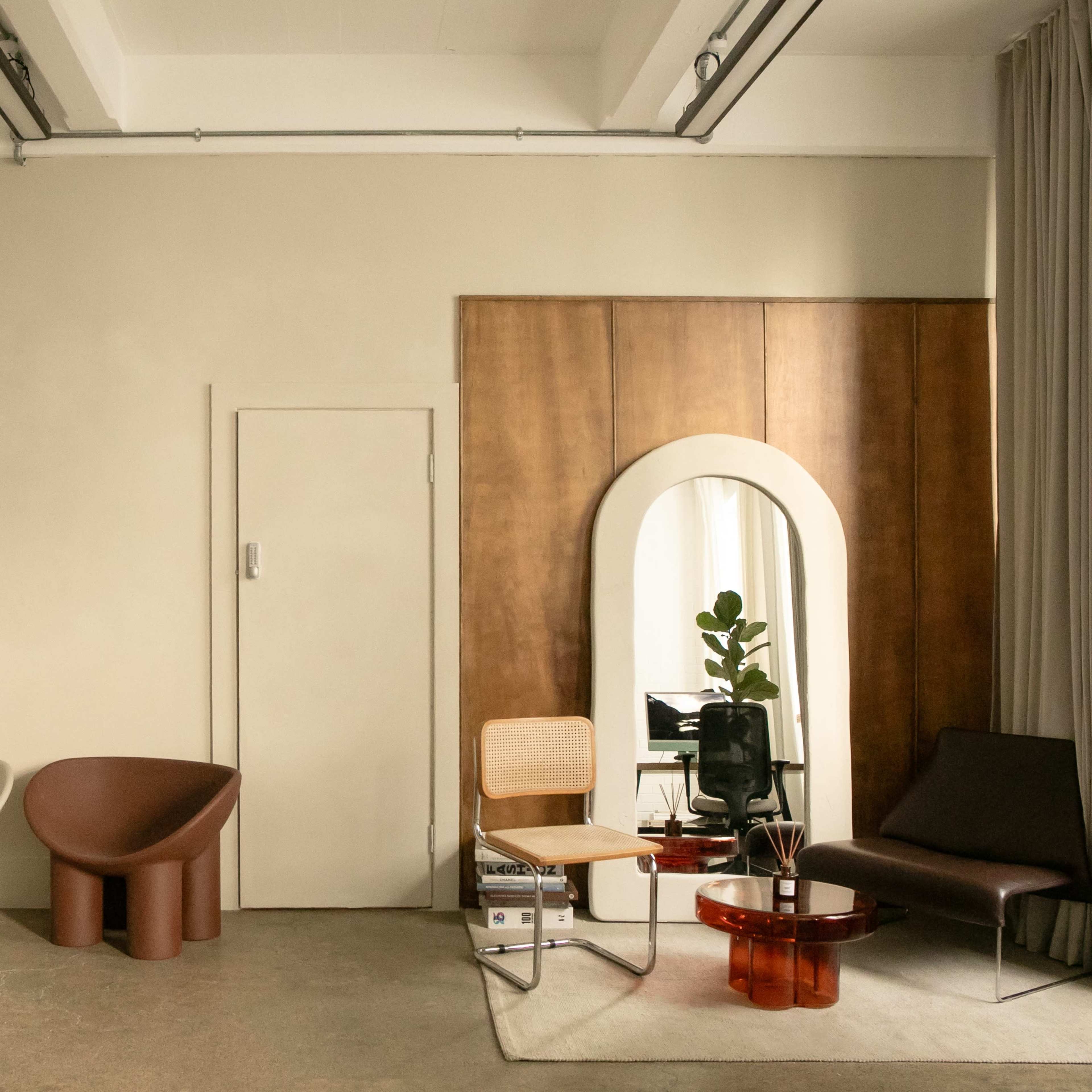 Minimalist Photo Studio in West London Image in Ladbroke Grove, London, England