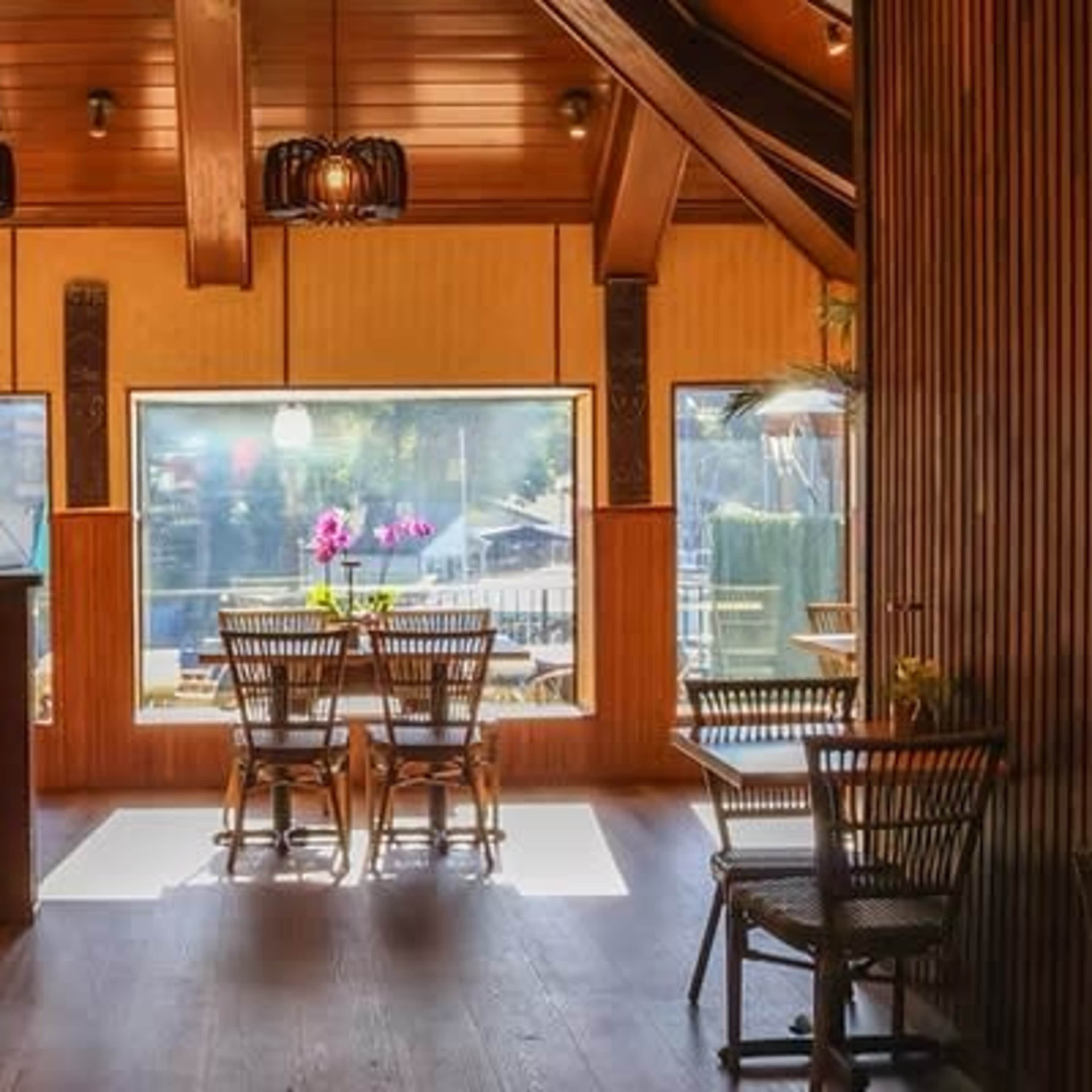 Lakeside Restaurant with a View Image in Lake Arrowhead, Lake Arrowhead, CA