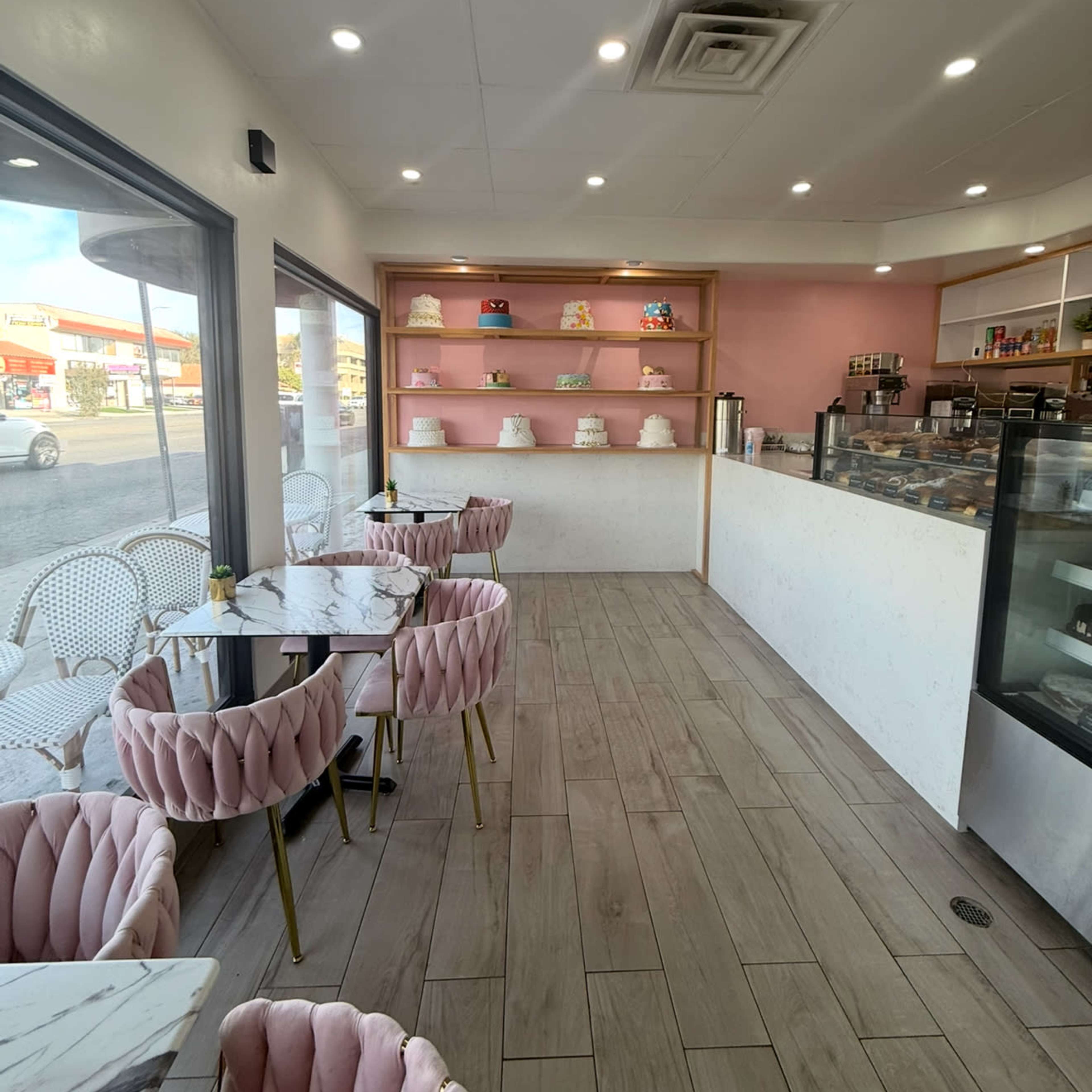 French Bakery Café Image in Canoga Park, Los Angeles, CA