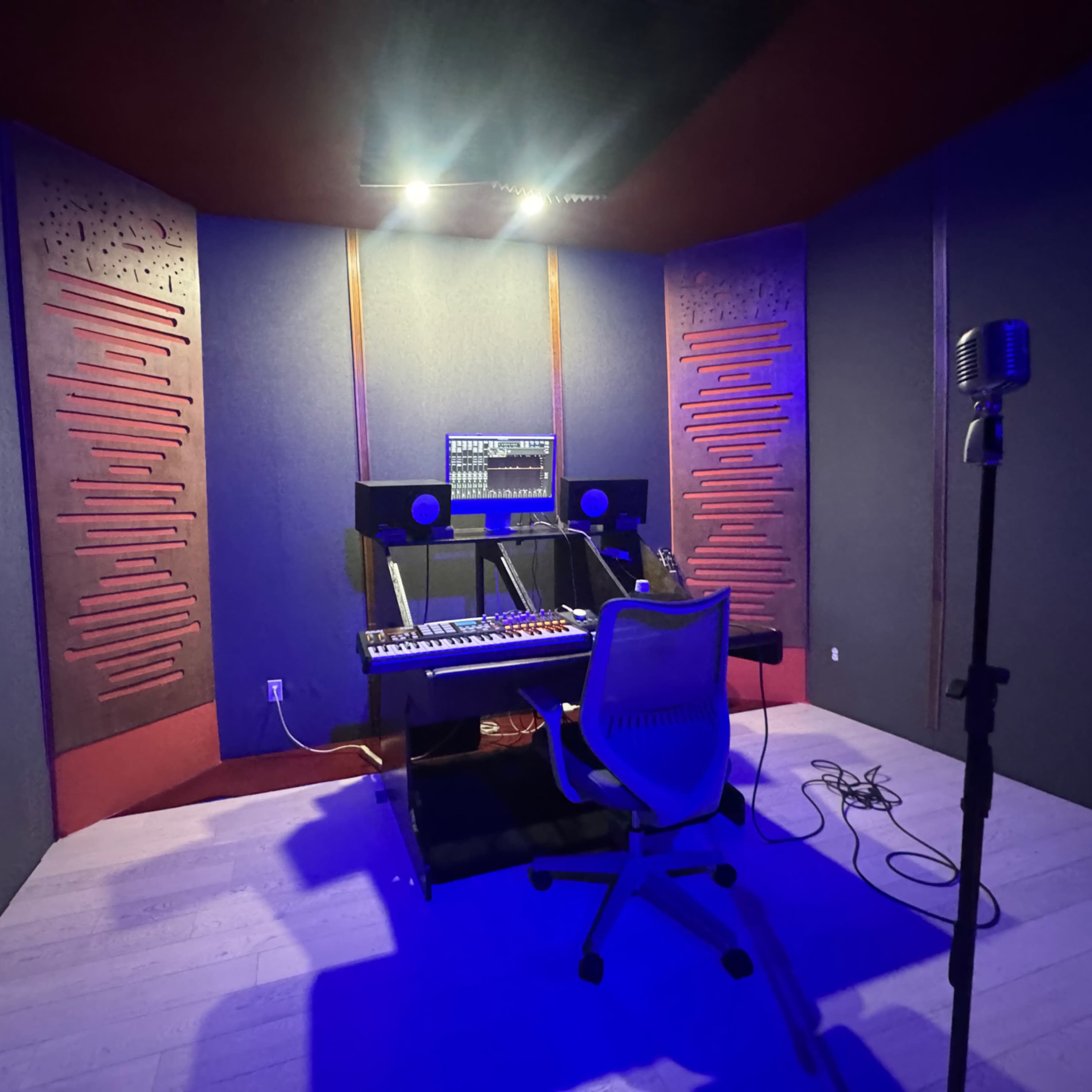 Spacious Recording Studio Image in Bowling Green, Bowling Green, KY