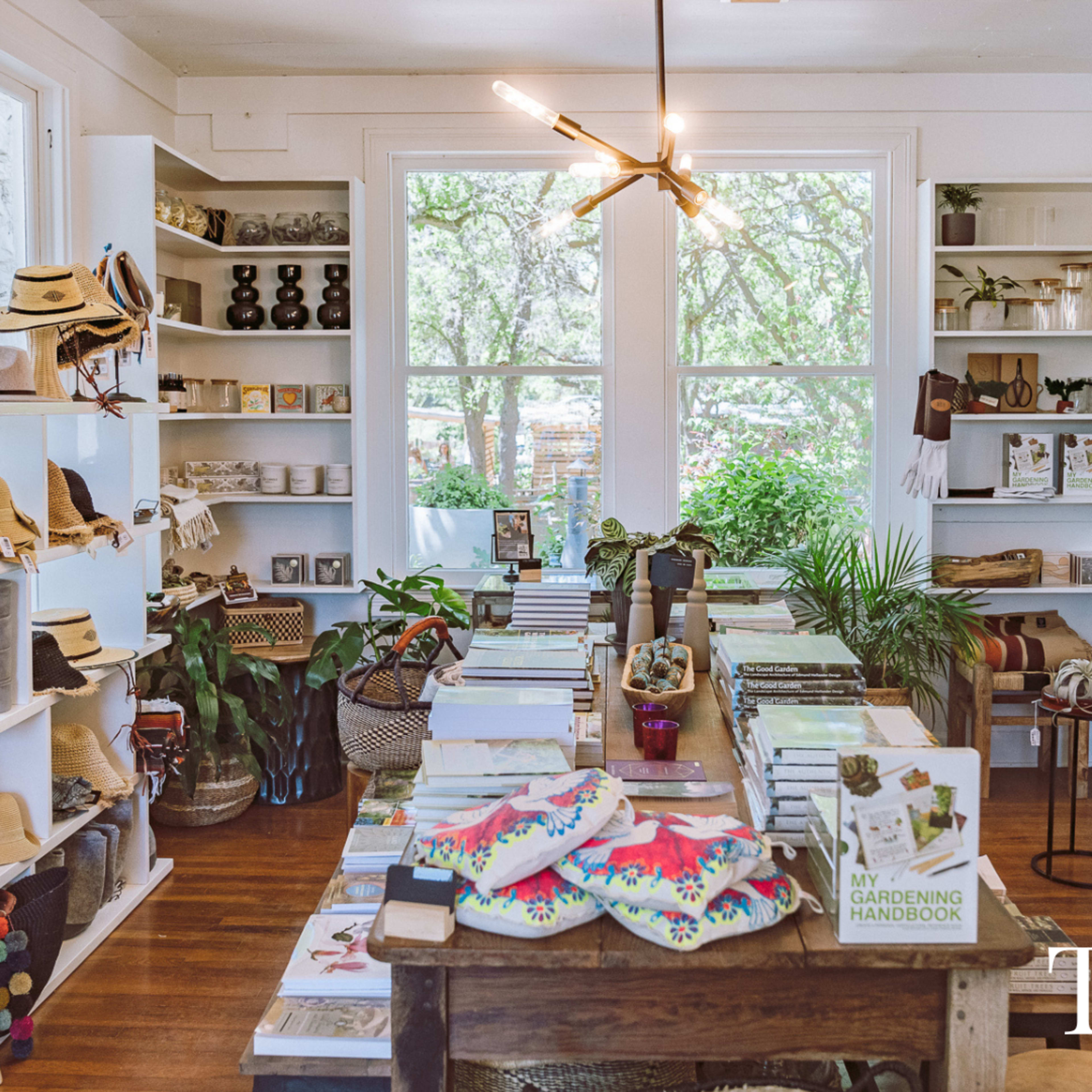 Charming Historic Home Turned Retail Space Image in Shepard Of The Hills, West Lake Hills, TX