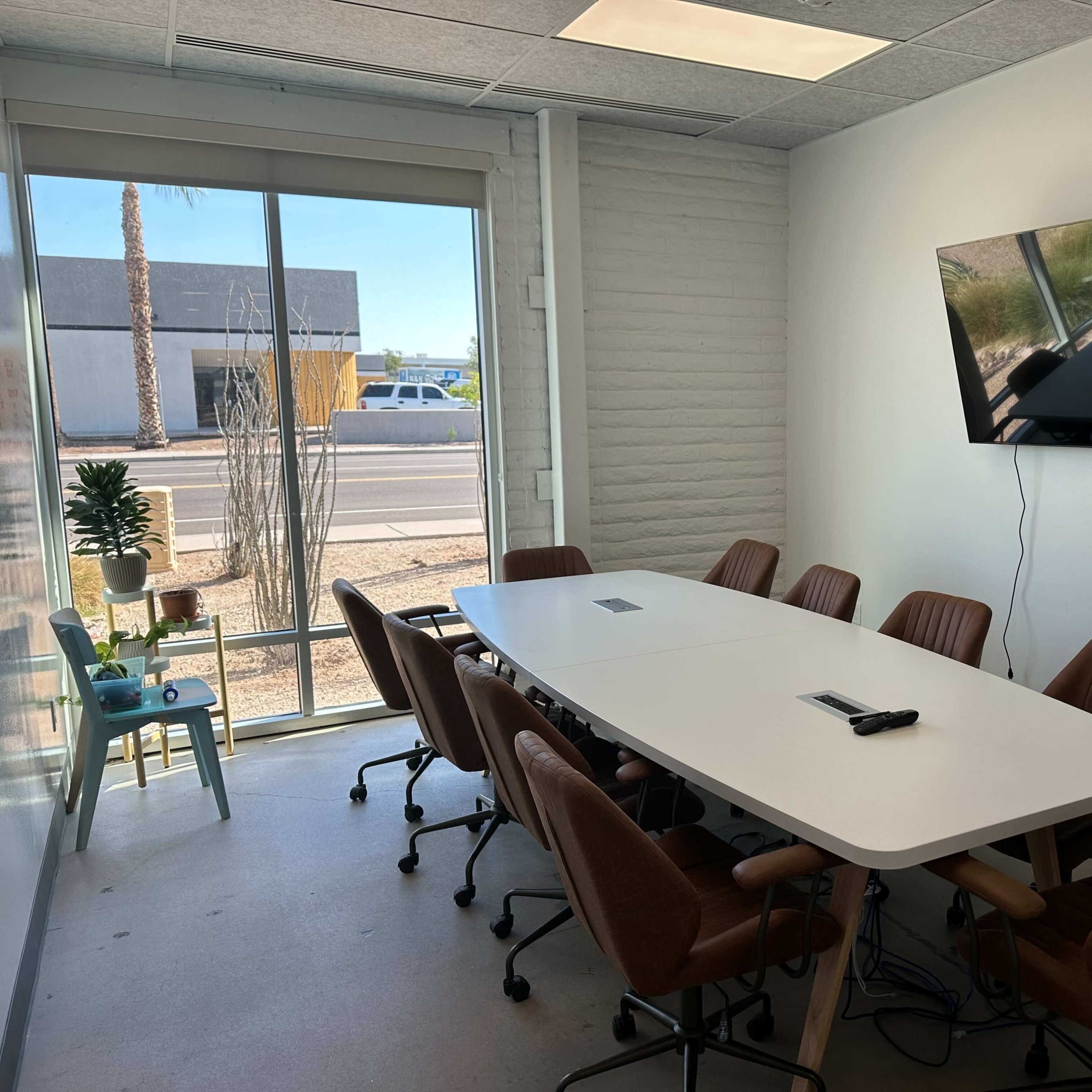 Modern Conference Room with Natural Light Image in Tempe, Tempe, AZ