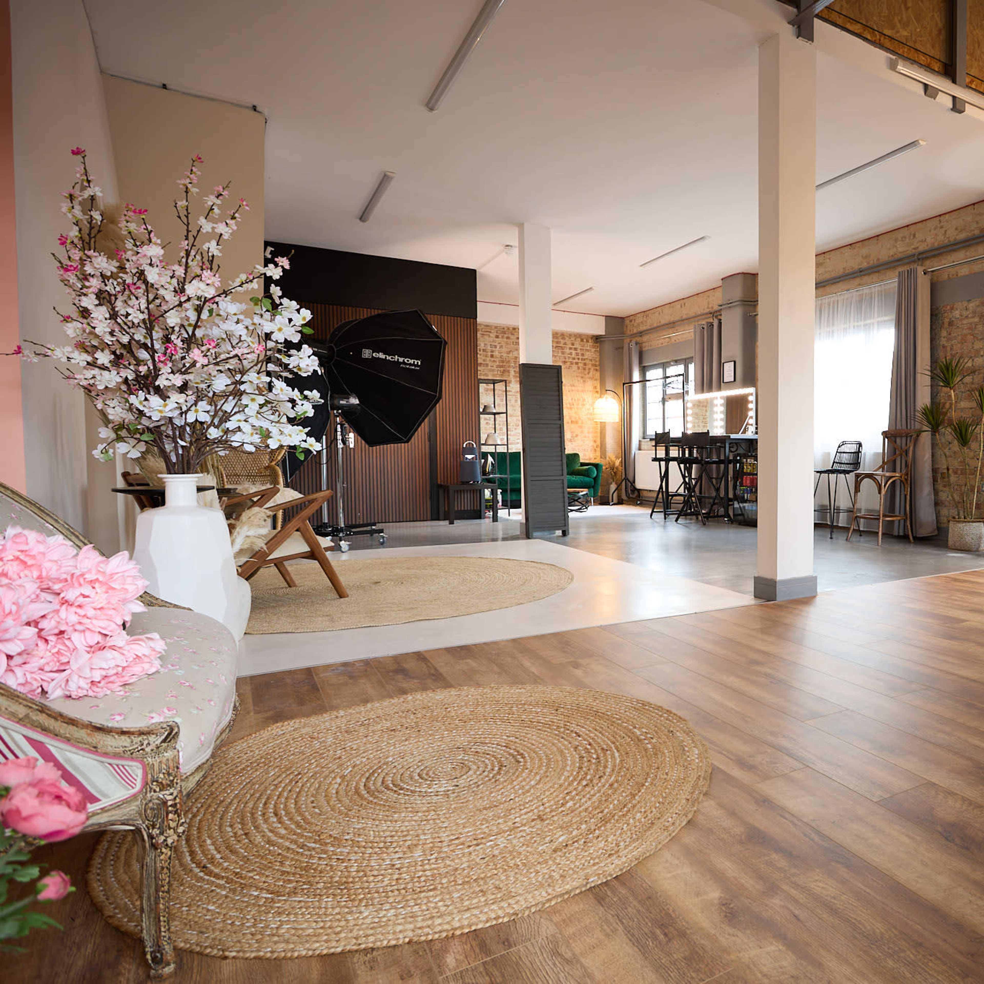 Photo, Video, Lifestyle, Content Creation Studio with Multiple Sets Image in Walthamstow, London, England