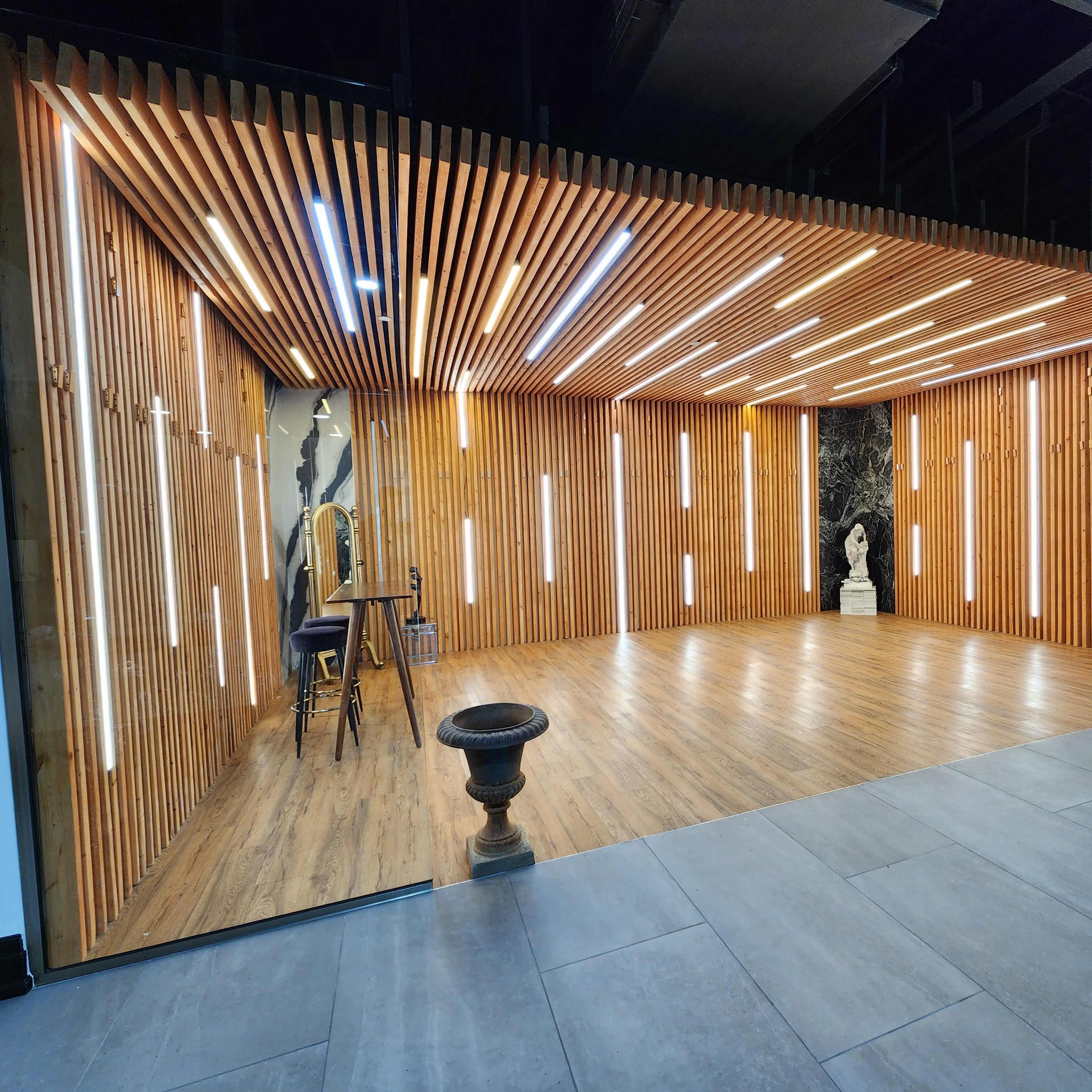 Photo, Video and Podcast Media Production Space Image in Dixie, Mississauga, ON