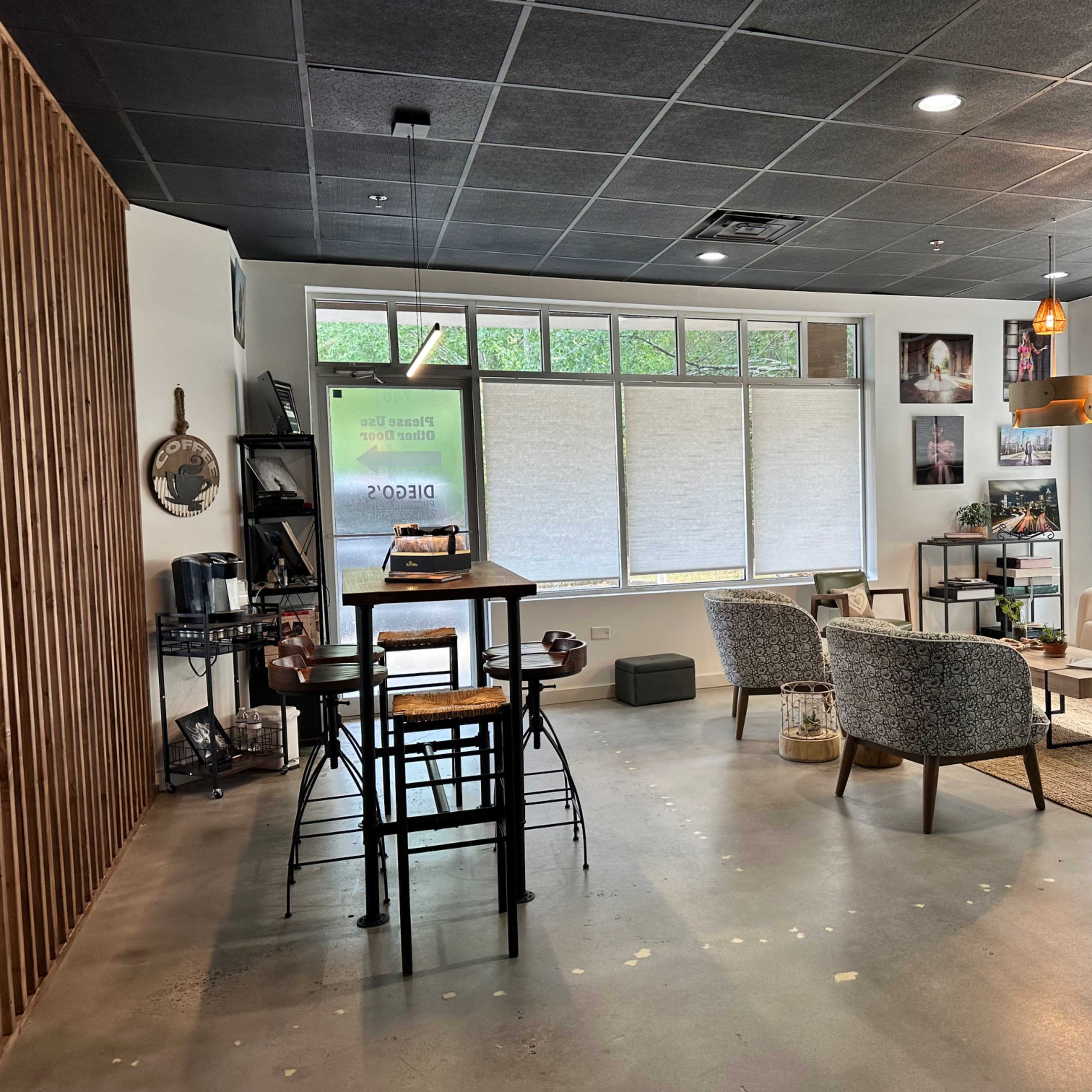 Artistic Natural-Light Studio in Johns Creek for Shoots & Events Image in Johns Creek, Johns Creek, GA