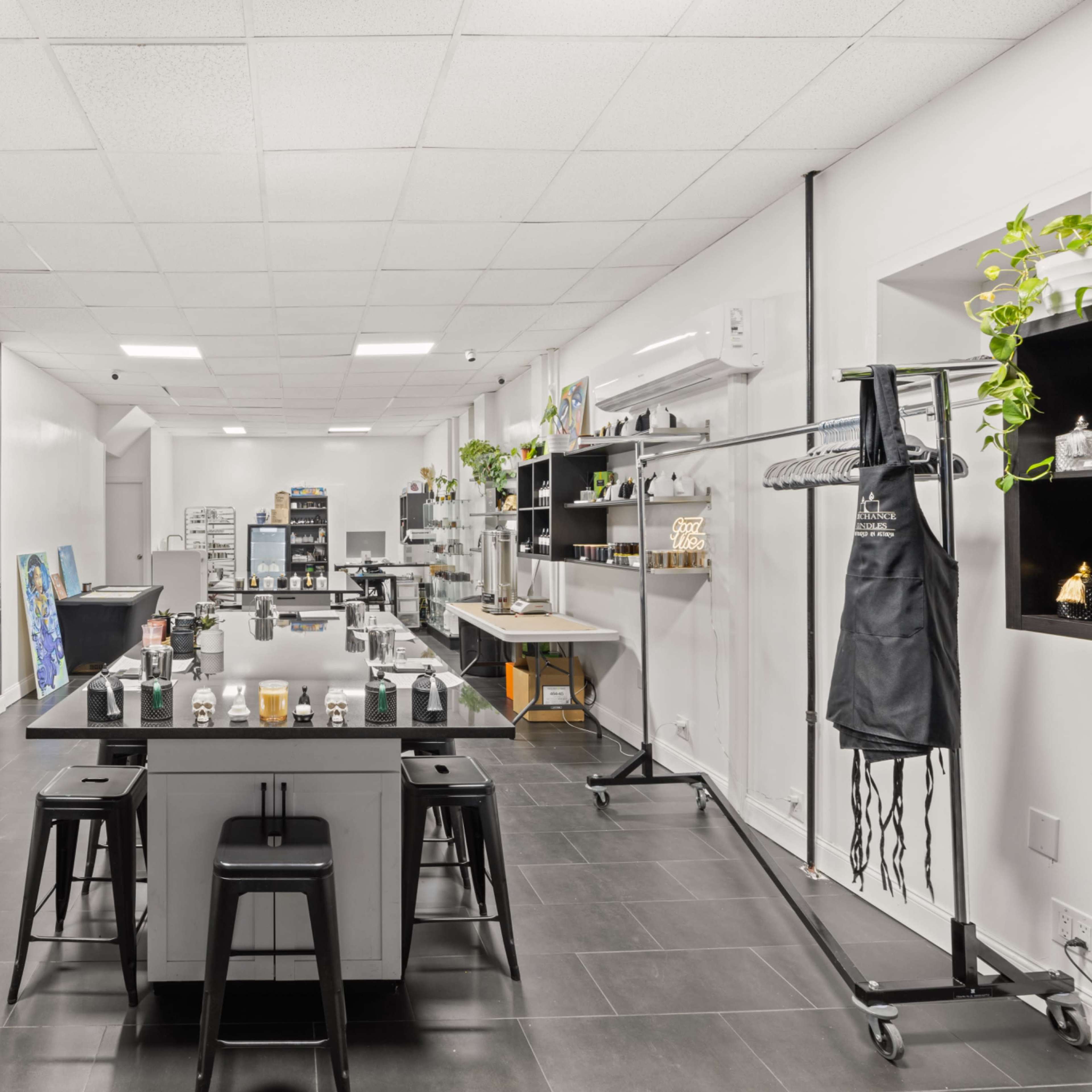 Creative workshop / studio space Image in Astoria, Queens County, NY