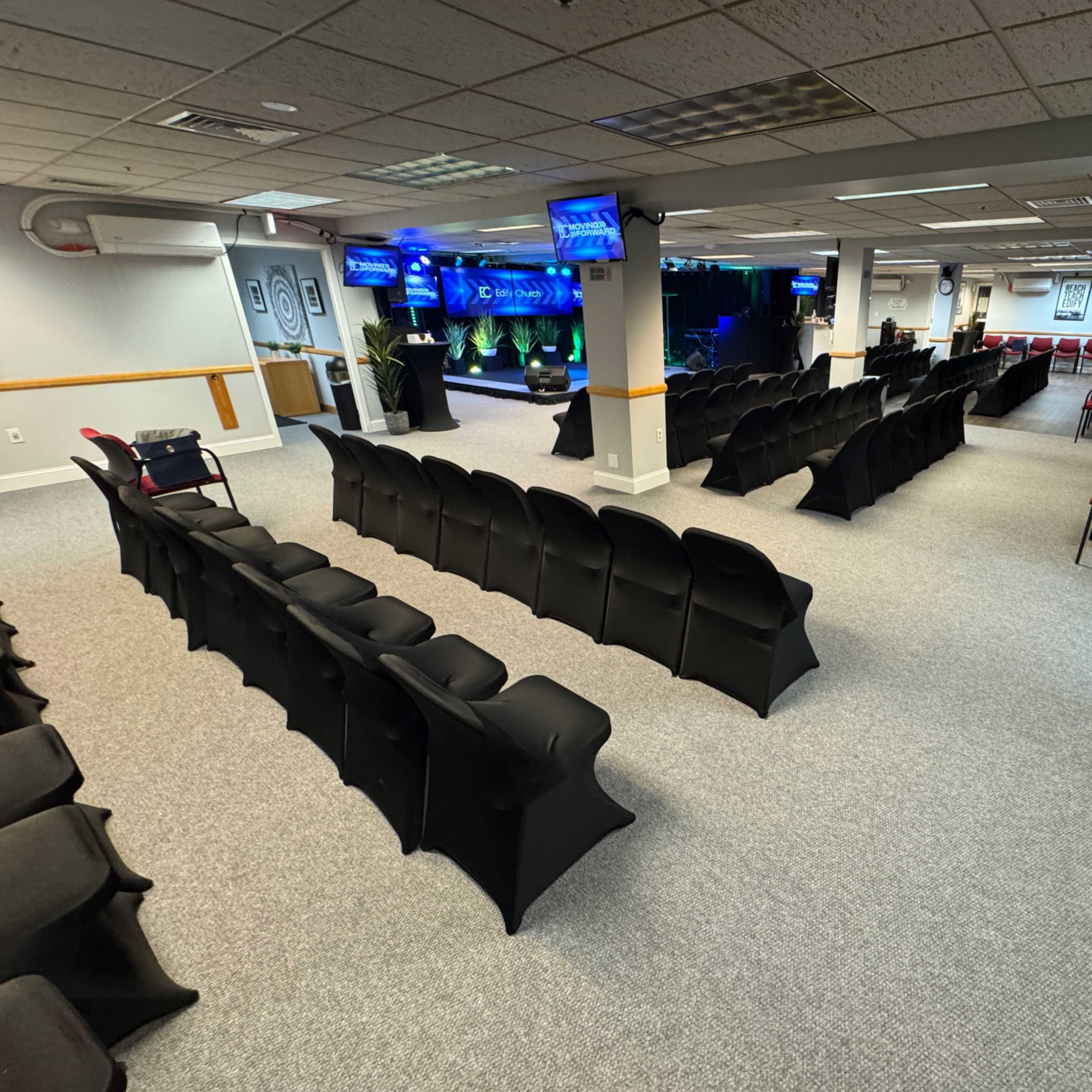Meeting Space, Events, Church Services, Podcast Studio, Photoshoot Image in Medford, Medford, MA