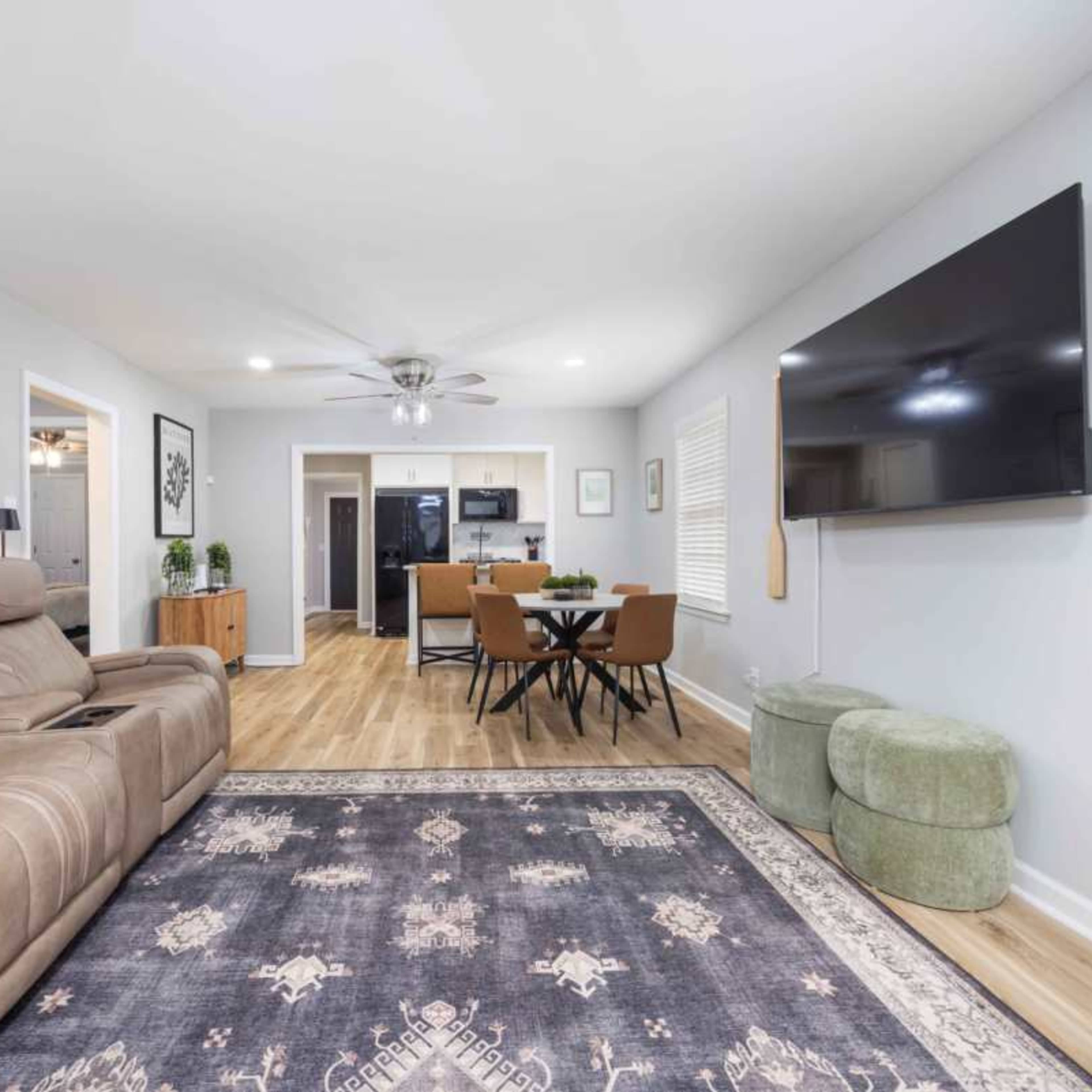 LG Designs & Staging Image in Columbus, Columbus, GA