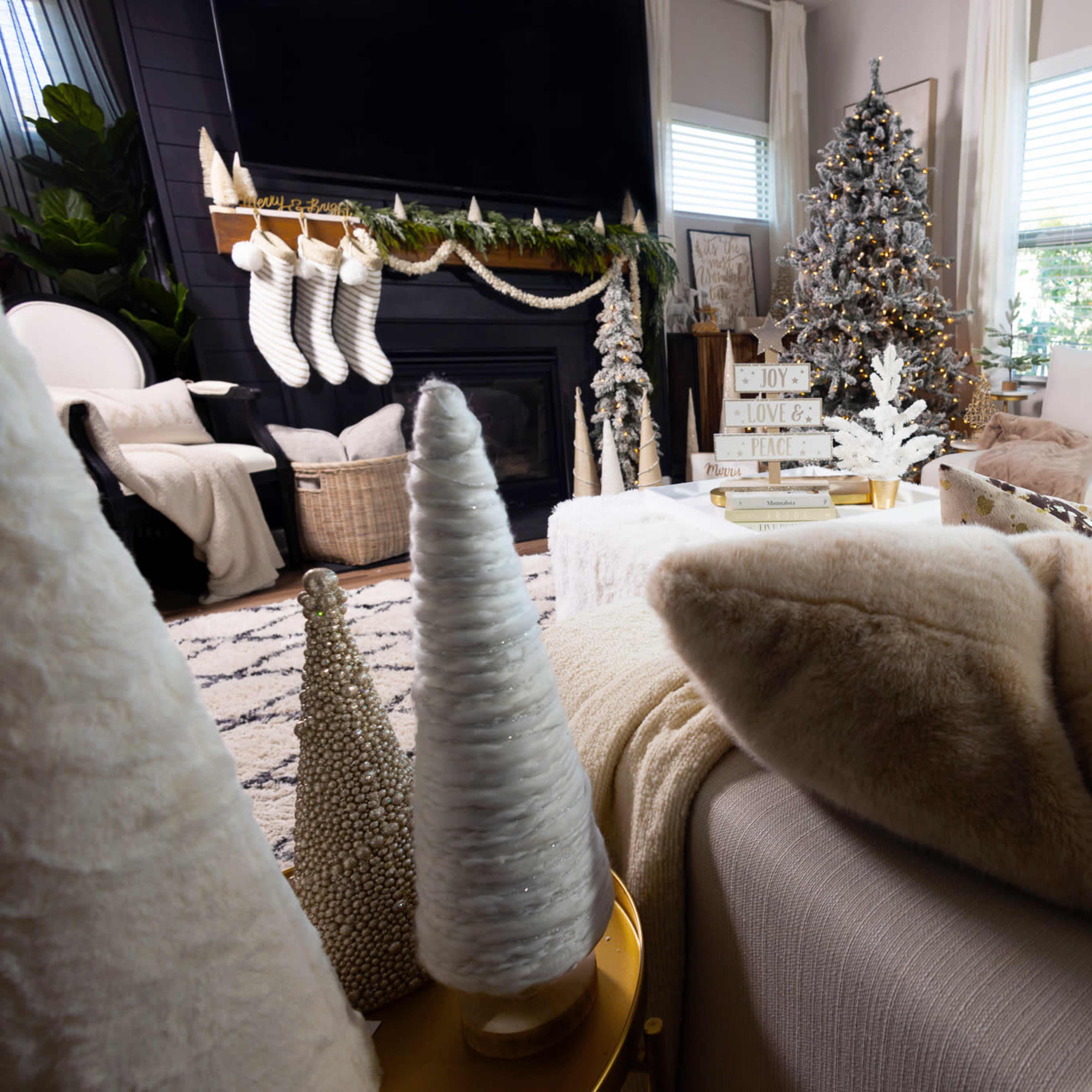 Beautifully Designed Stylish Home Image in Huntersville, Huntersville, NC