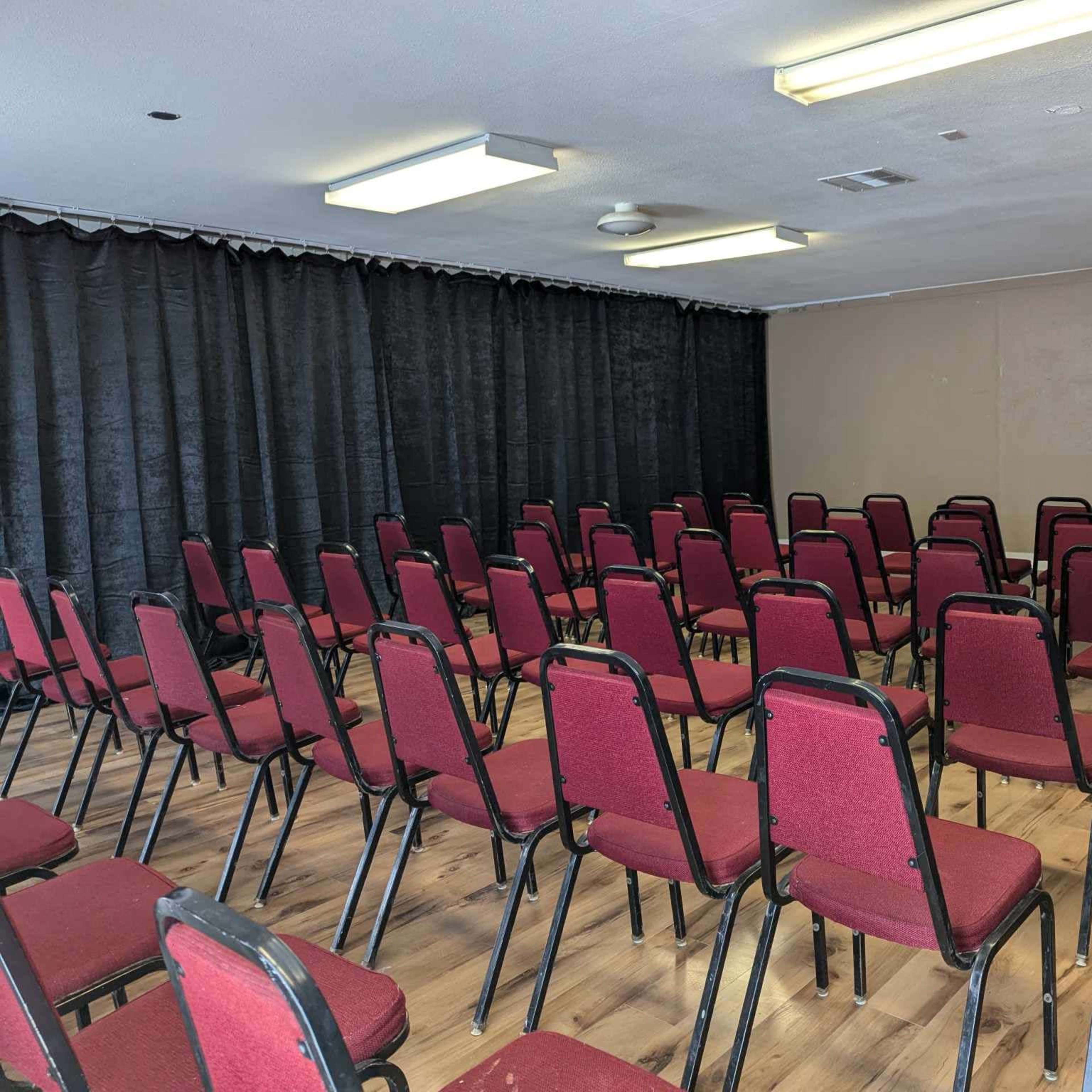 Bright, Spacious Class and Meeting Space in Peaceful Garland Neighborhood Image in Garland, Garland, TX