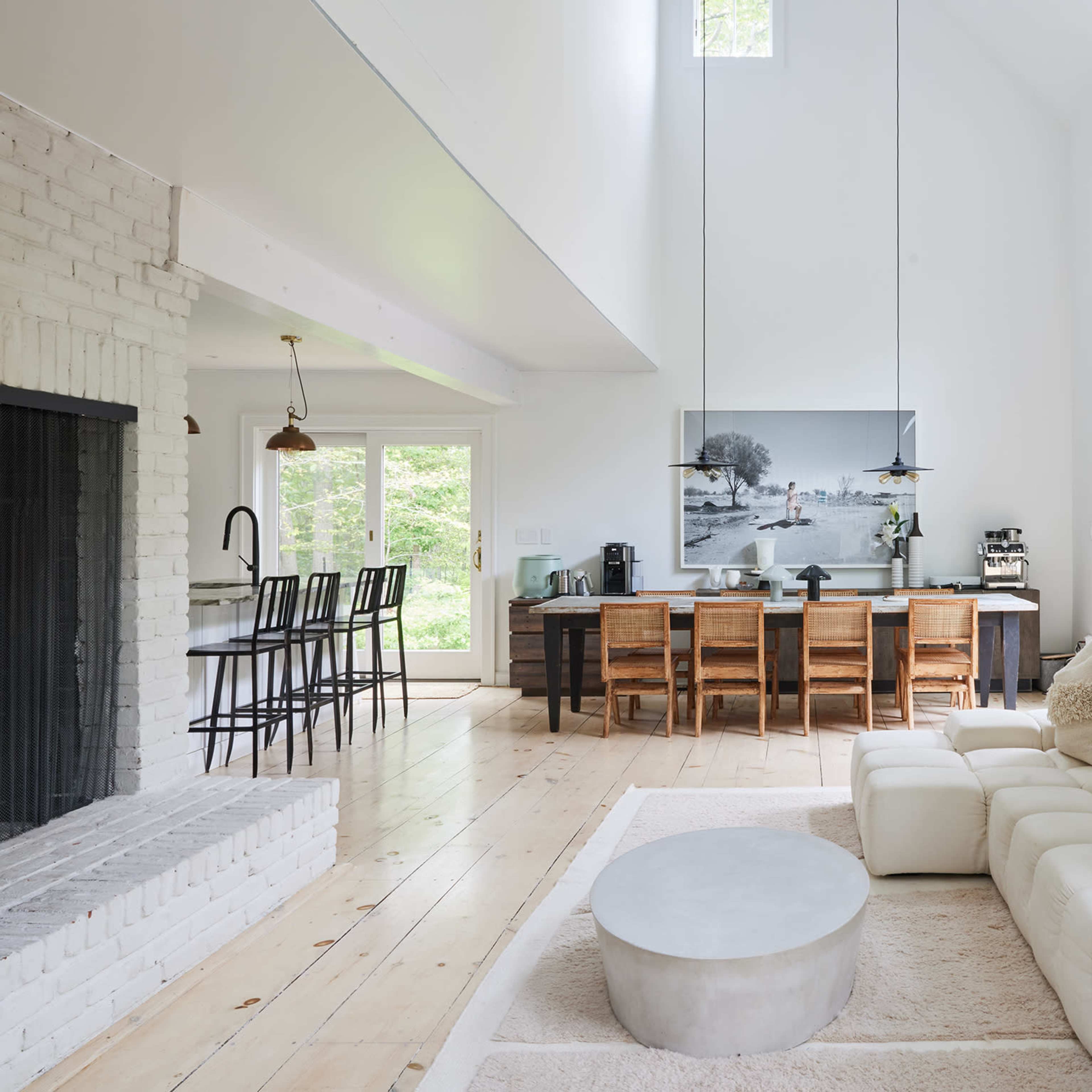 Luminous White 3-Story Open Oasis Home in Amangasett Image in East Hampton, Amagansett, NY