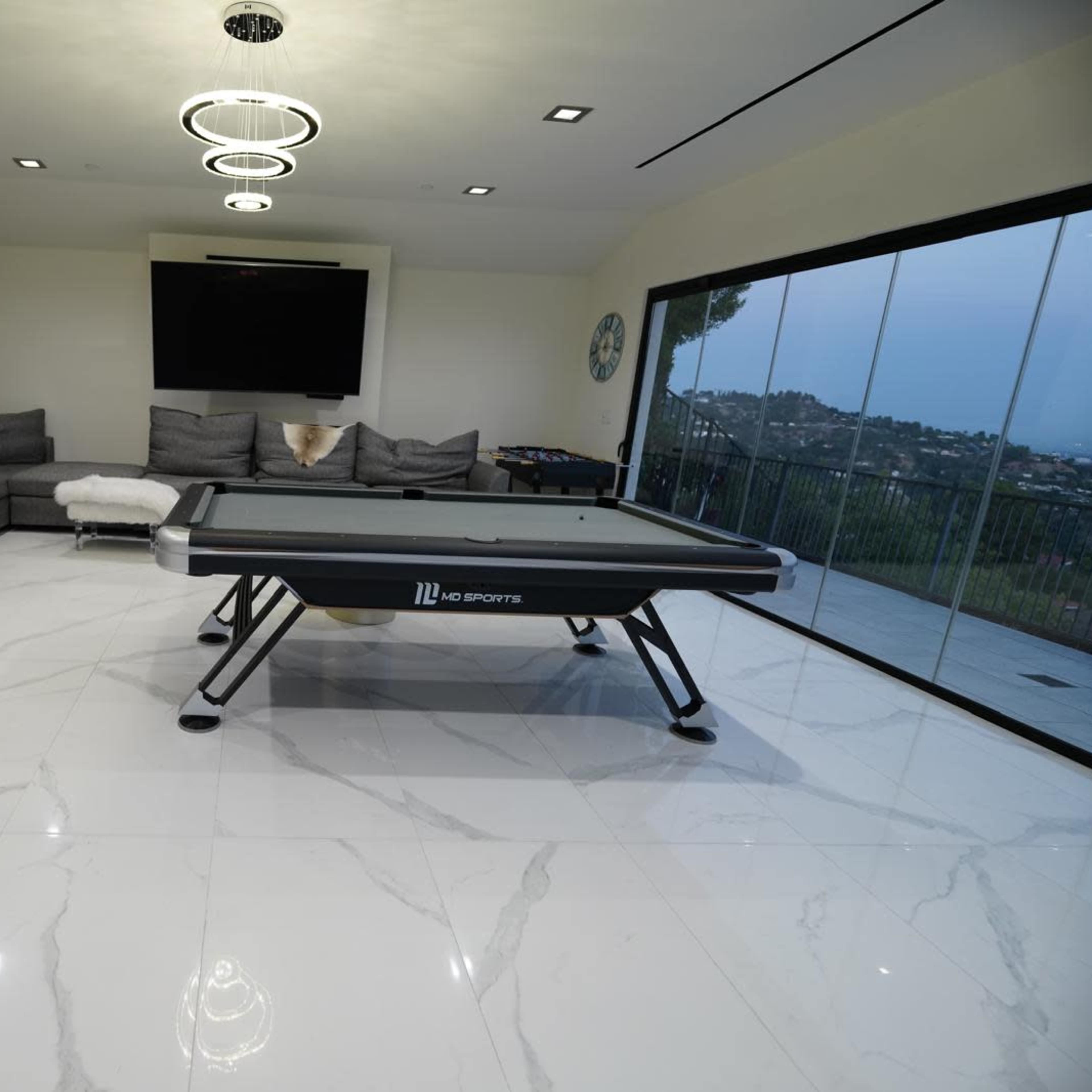 Ententainer's Home Image in Emerald Isle, Glendale, CA