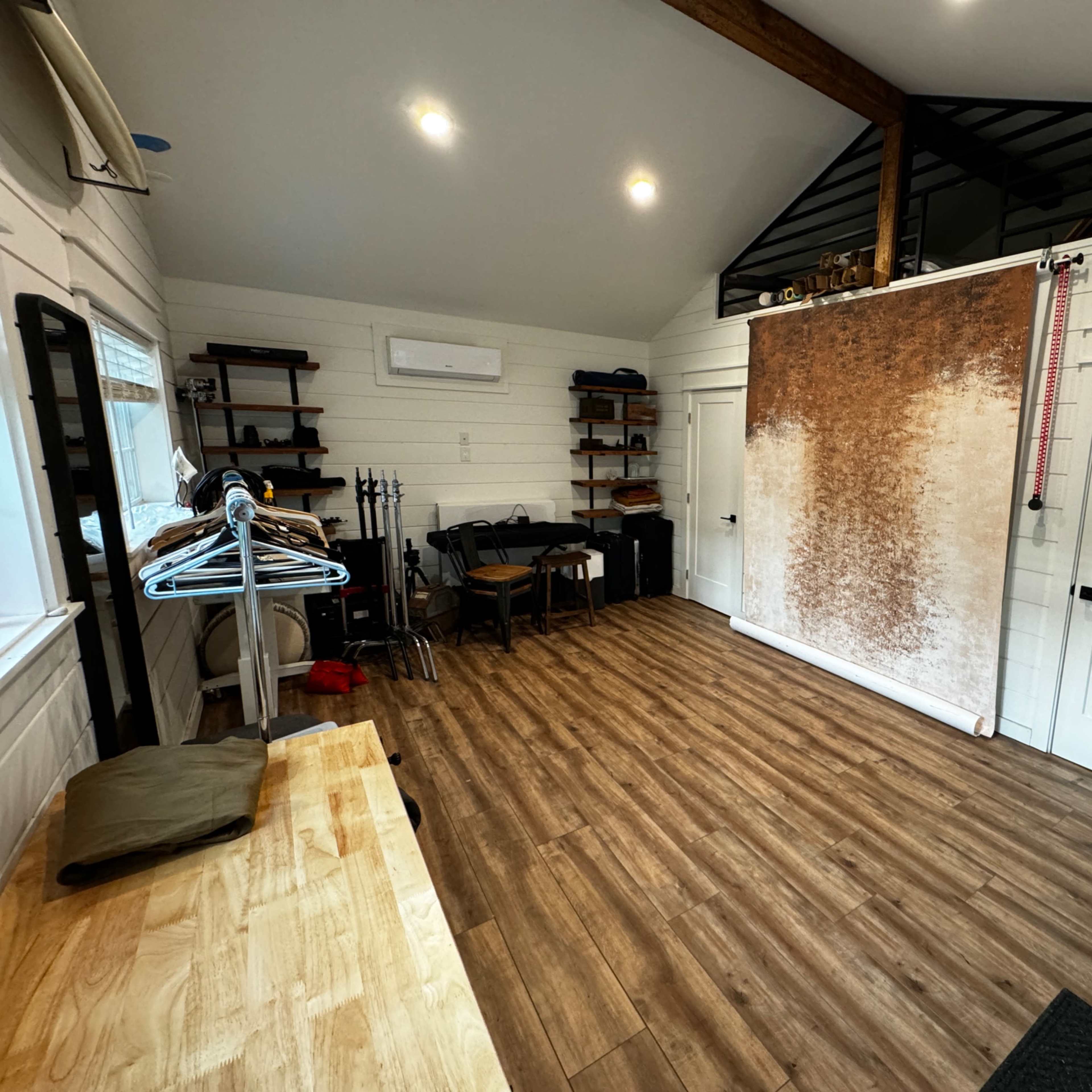 Canoga Creative Space Image in Winnetka, Los Angeles, CA