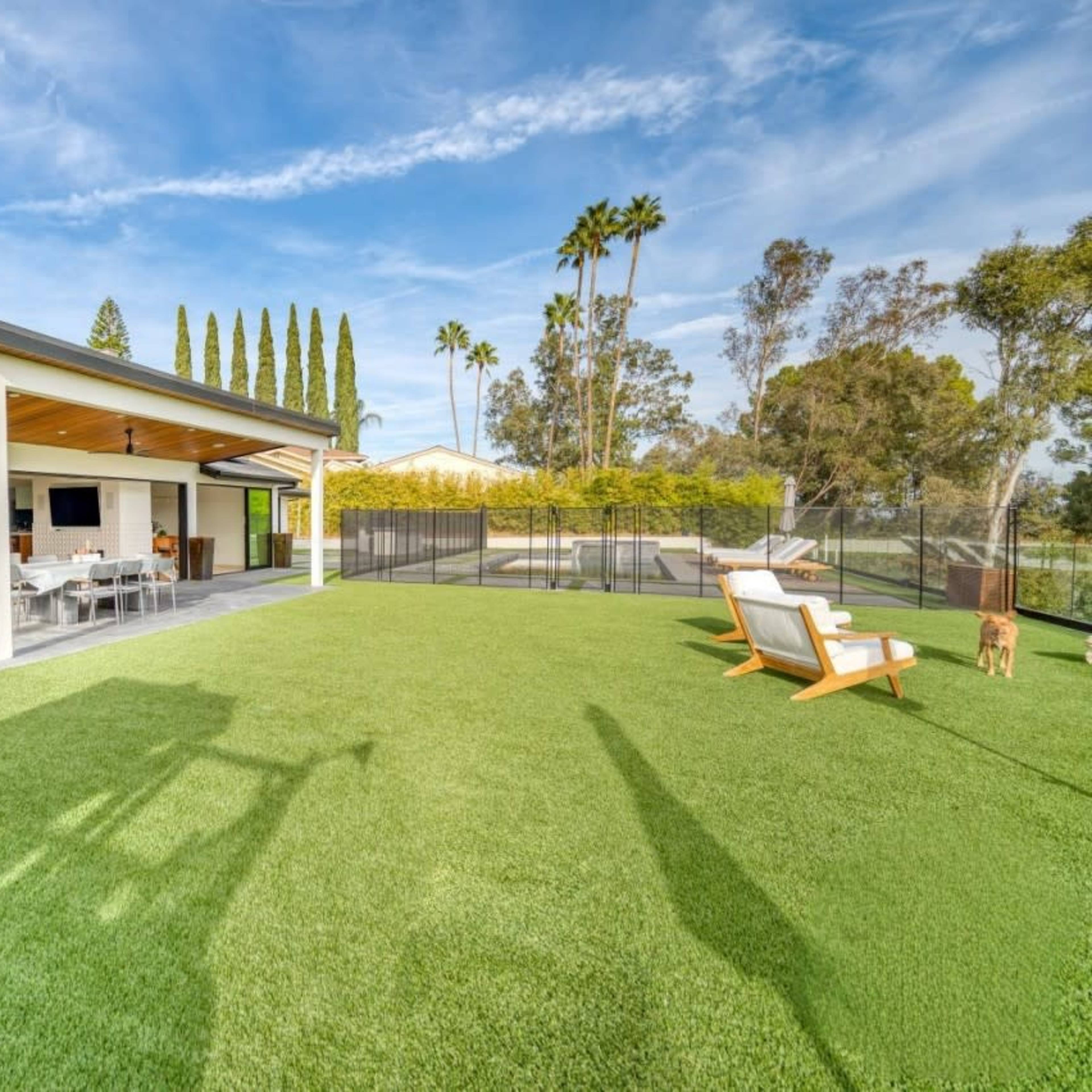 Midcentury Modern Open Floor-plan Sweeping Views Image in Woodland Hills, Los Angeles, CA