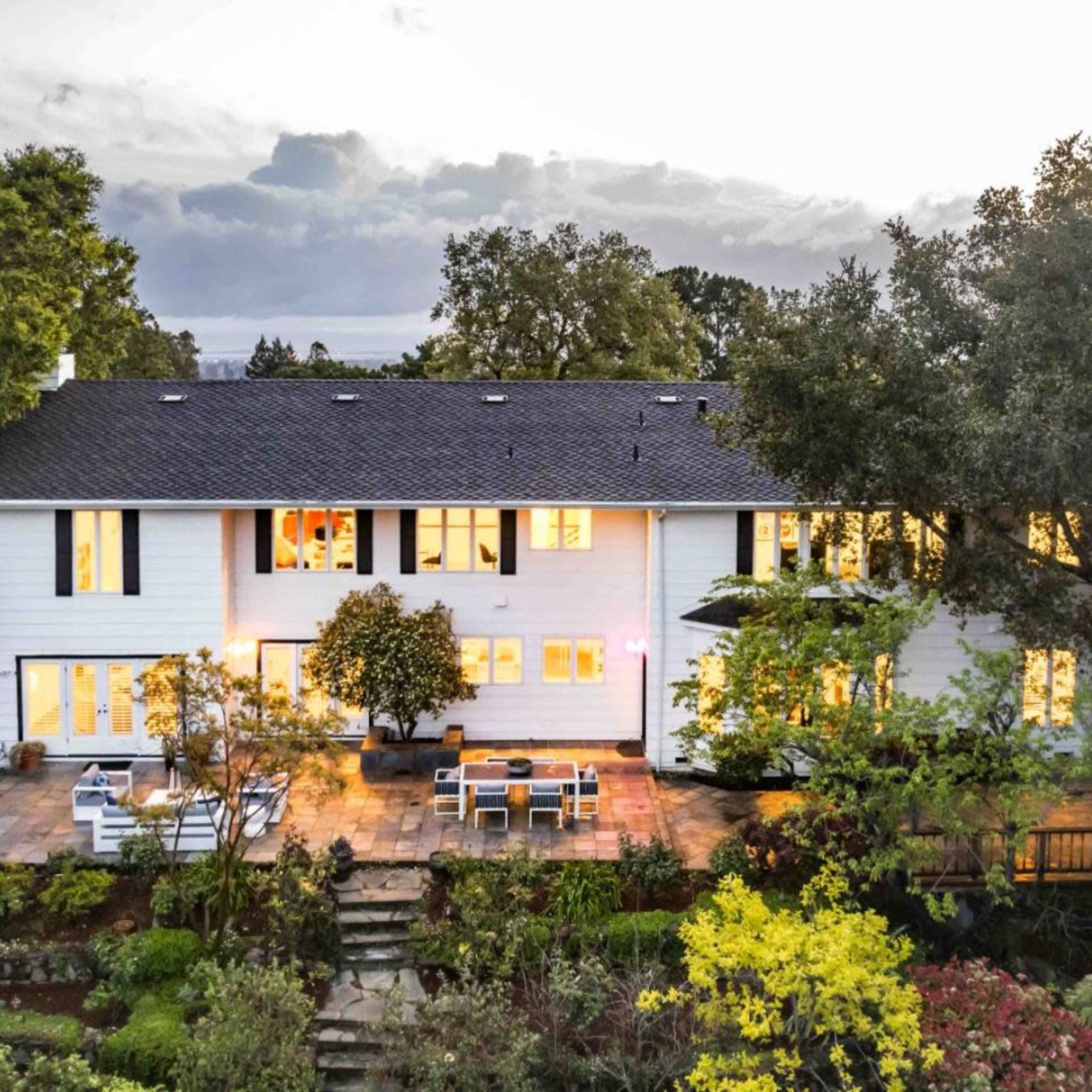 Silicon Valley gem - Sand Hill Rd Estate Image in Sharon Heights, Menlo Park, CA